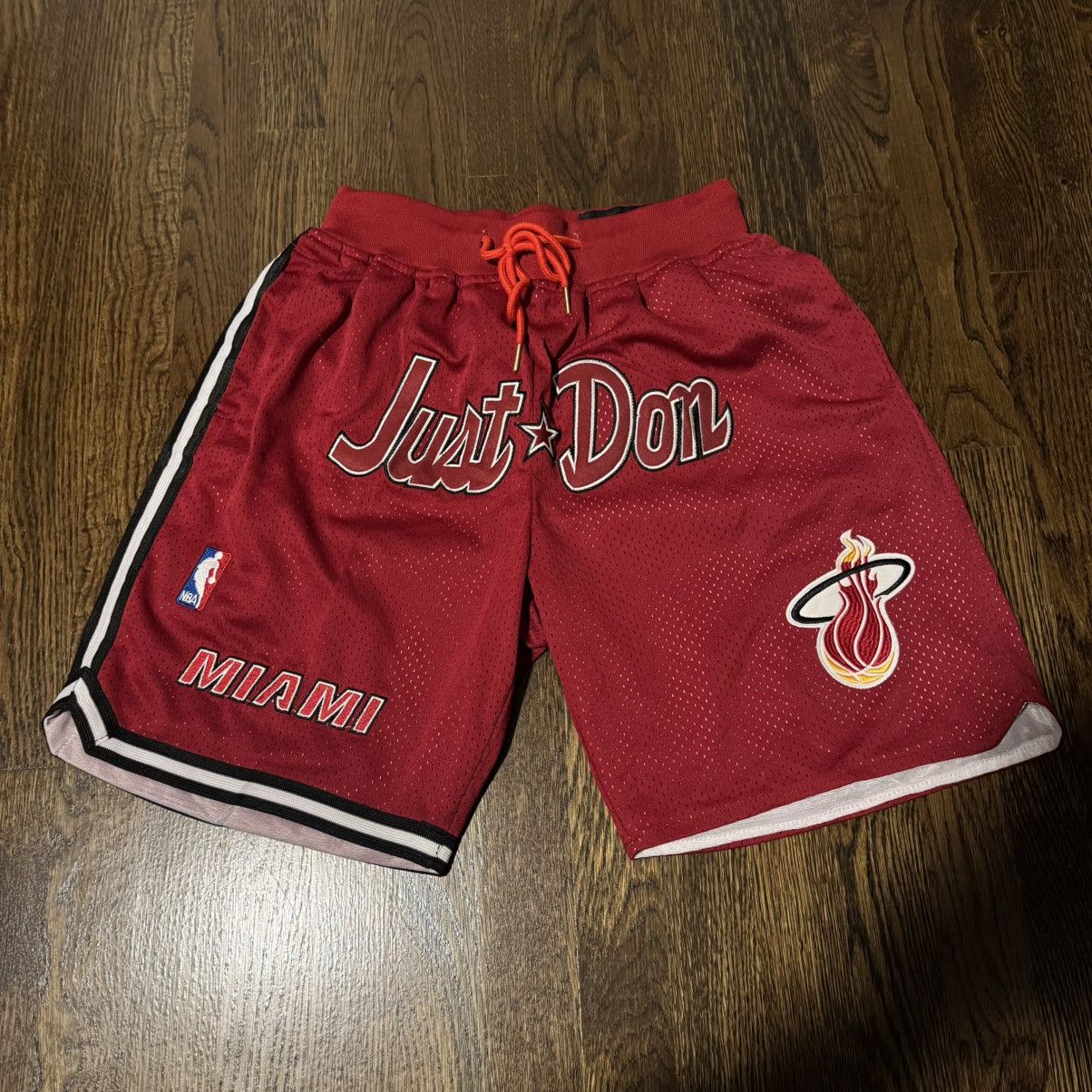 Other Miami Heat Don Shorts Size US 30 / EU 46 - 1 Thumbnail