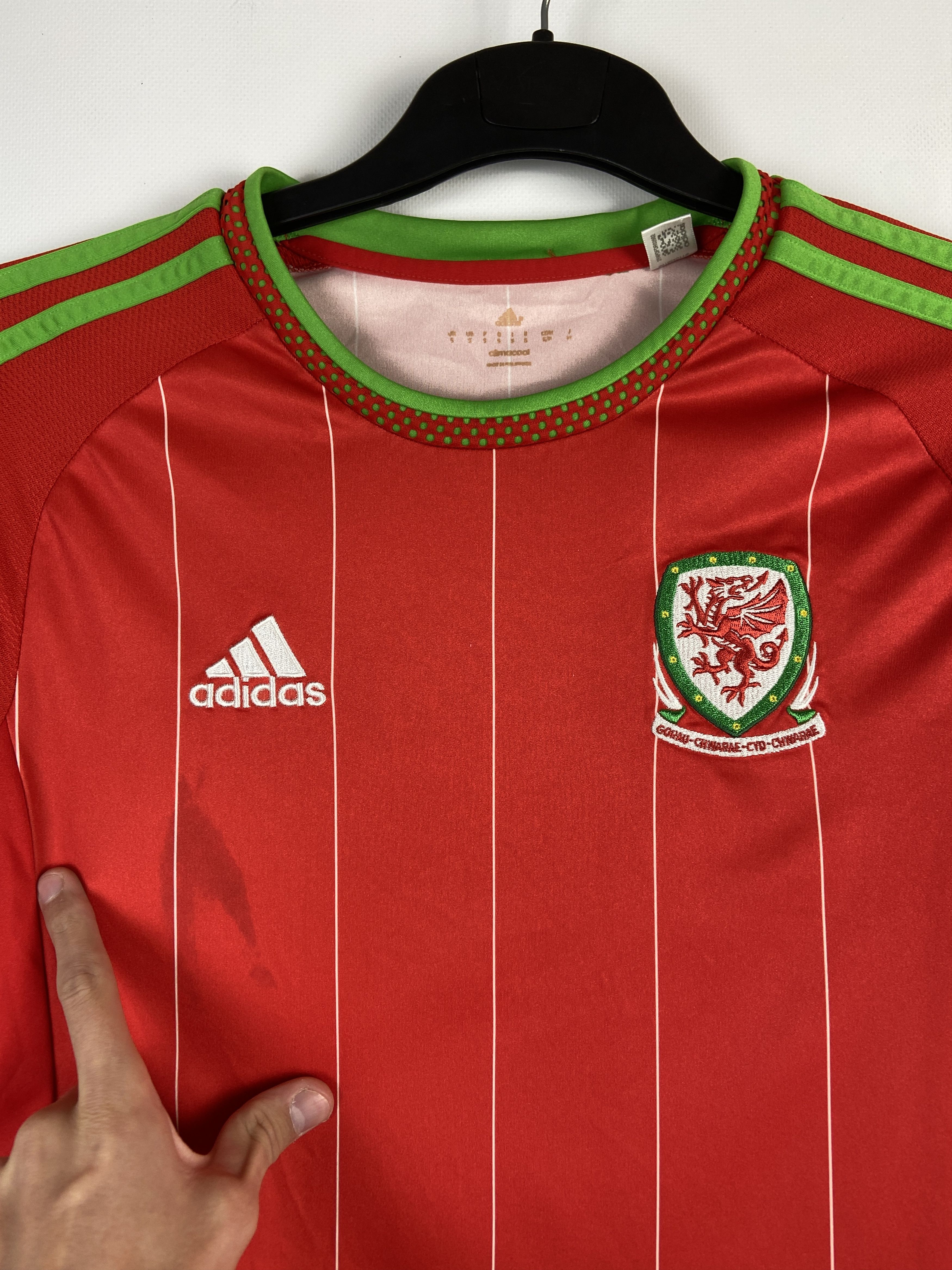 Adidas Adidas Wales Home 2015/2016 Football Shirt Soccer Jersey Size US S / EU 44-46 / 1 - 5 Thumbnail
