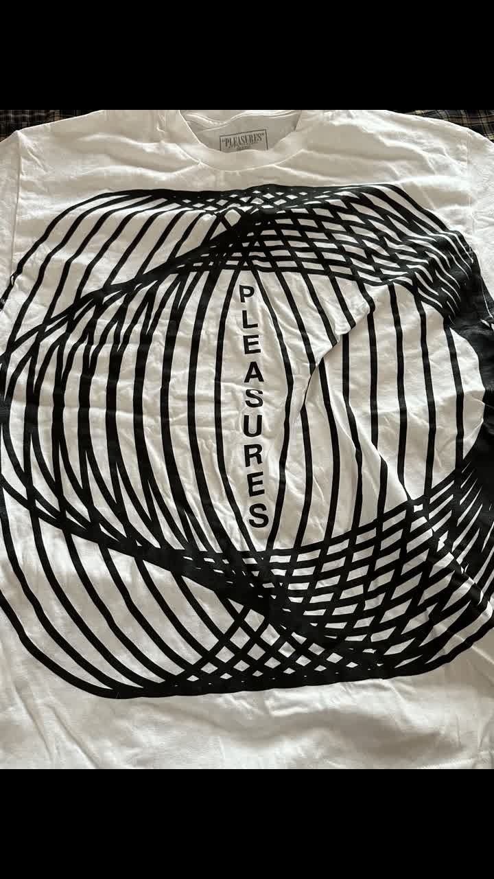 Pleasures Pleasures Spiral Tee Size US L / EU 52-54 / 3 - 3 Thumbnail