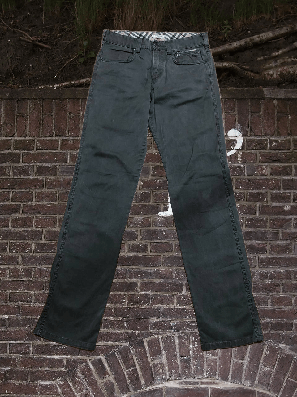 Burberry Vintage Burberry London Slim Fit Denim pants Size US 30 / EU 46 - 1 Thumbnail