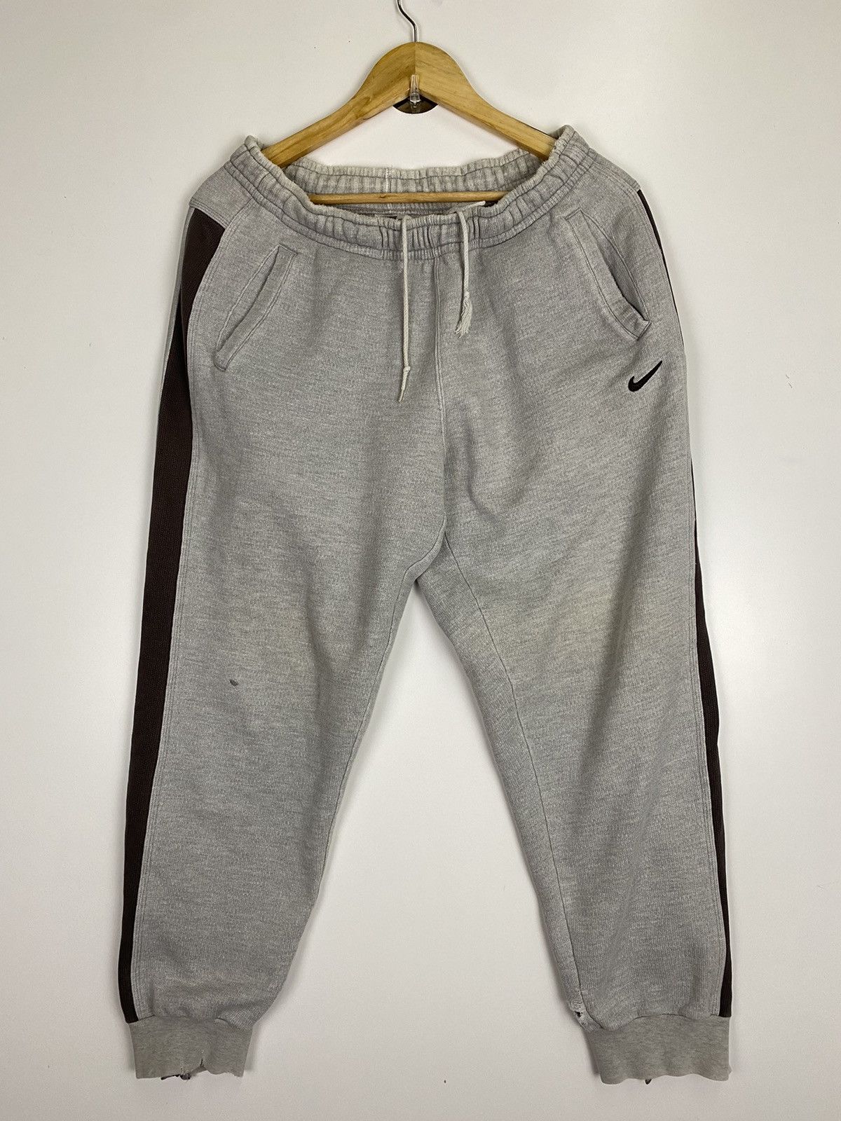 Nike × Vintage 90s Vintage Nike Sweatpants Swoosh Size US 34 / EU 50 - 1 Thumbnail