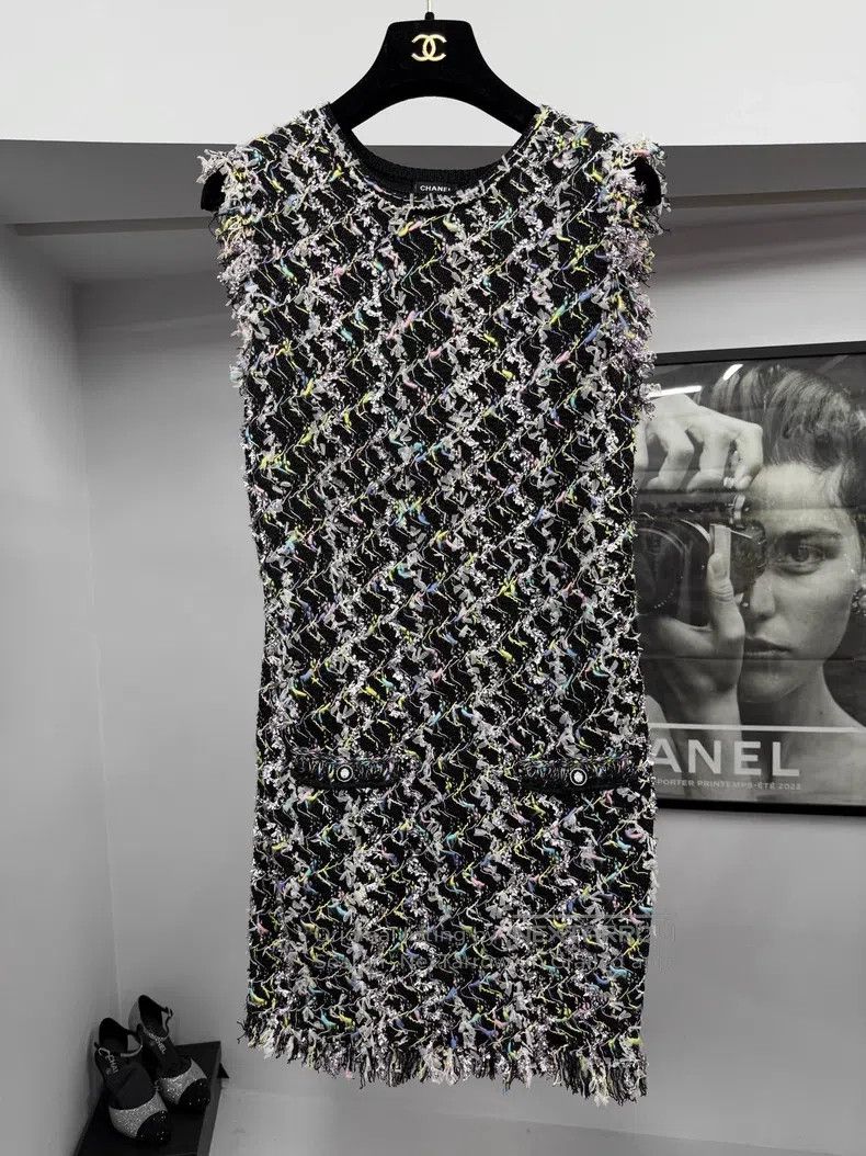Chanel Chanel 22 spring and summer colourful tweed braided sleeve Size XS / US 0-2 / IT 36-38 - 1 Thumbnail