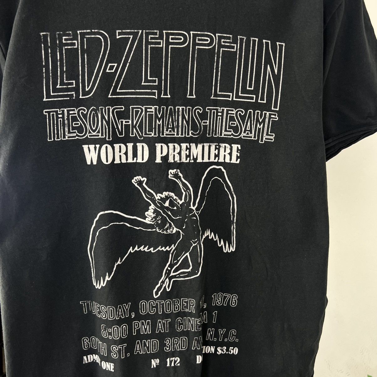 Band Tees Vintage Y2K Led Zeppelin Big Logo Rock Band T-Shirt Size US M / EU 48-50 / 2 - 3 Thumbnail