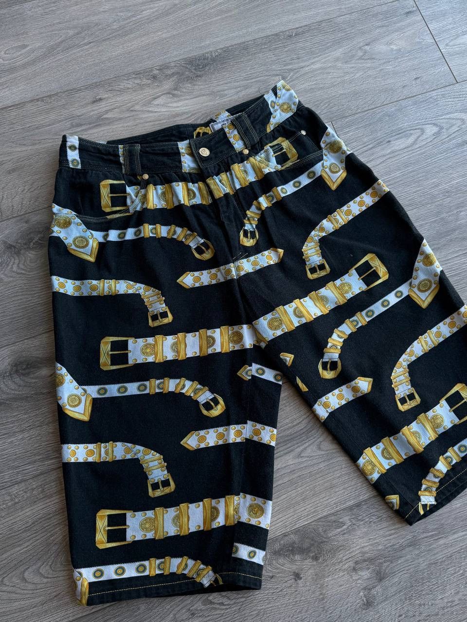 Versace Gianni Versace Vintage shorts Size US 31 - 2 Thumbnail