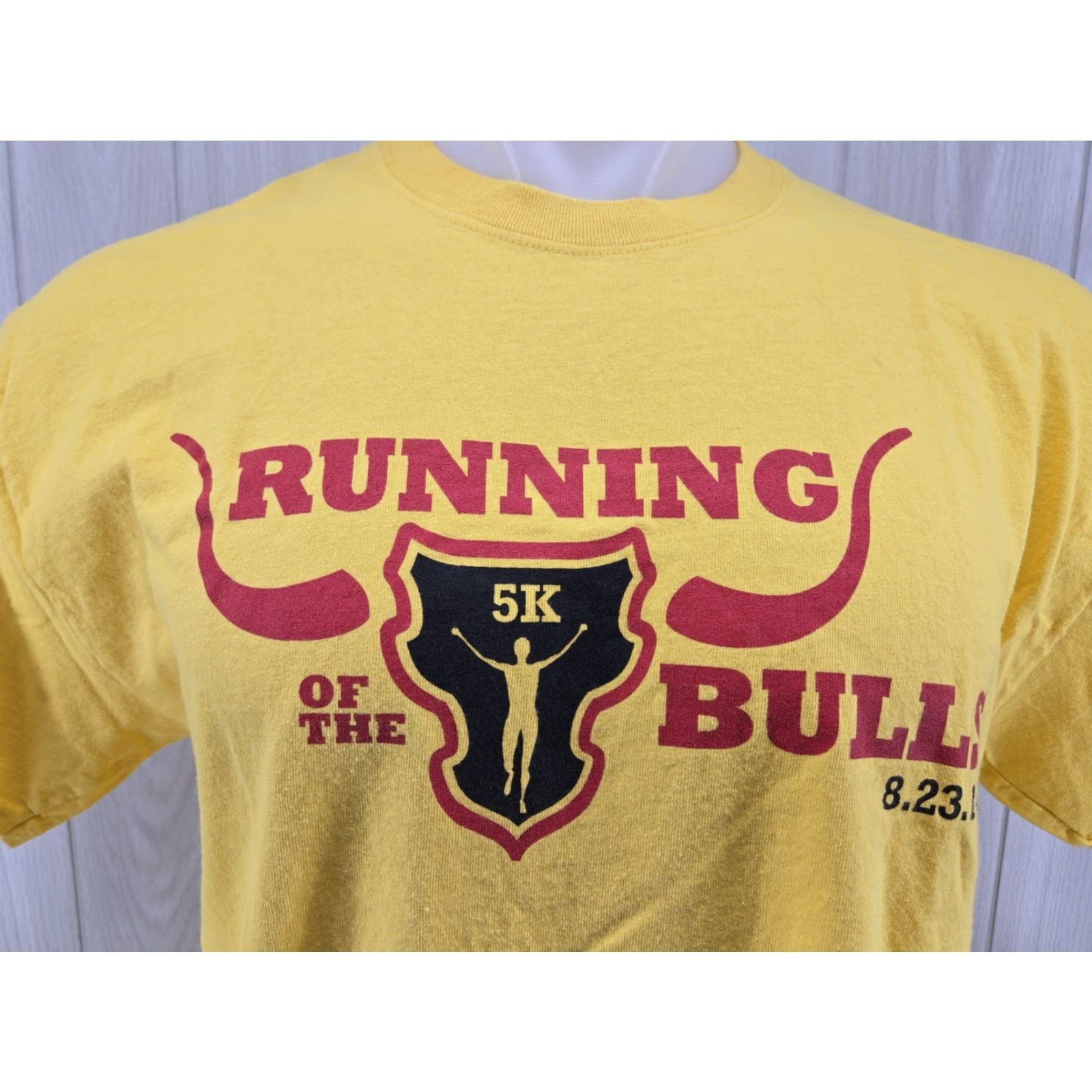 Asics ASICS Running with the Bulls 5K Run T-Shirt Mens L Yellow 2014 8/23/2014 Size US L / EU 52-54 / 3 - 3 Thumbnail