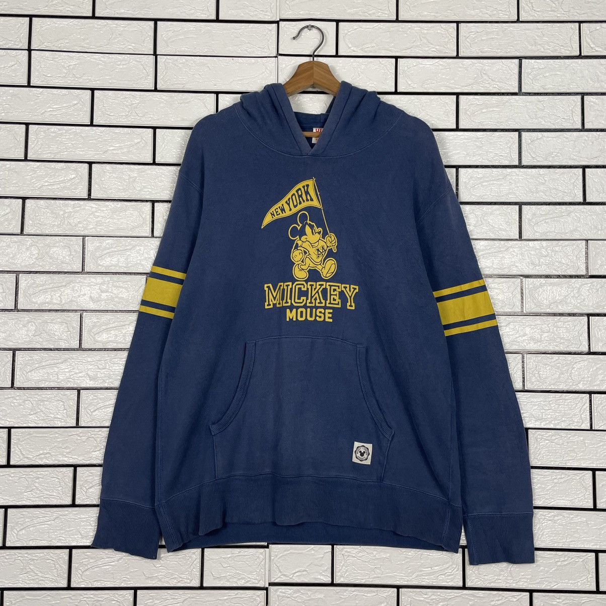 Disney Uniqlo x Disney Mickey Mouse Hoodie Size US L / EU 52-54 / 3 - 10 Thumbnail