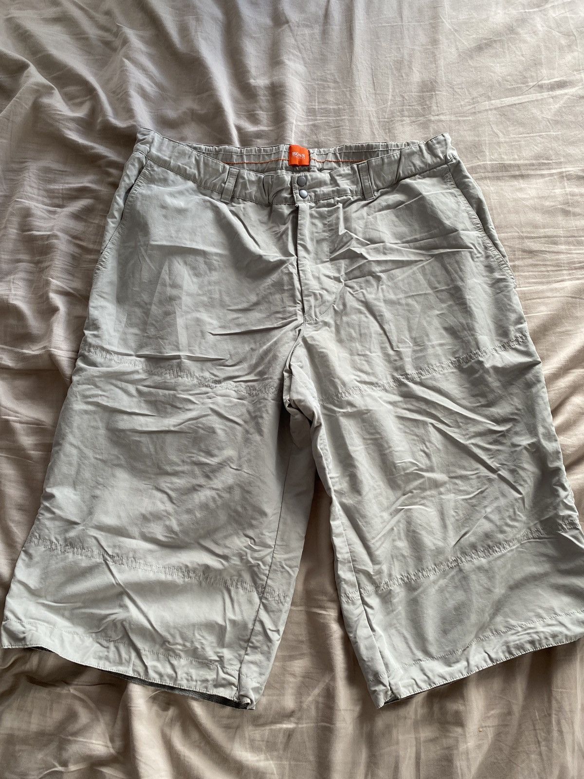 Hugo Boss Boss 3/4 length technical shorts Size US 32 / EU 48 - 1 Thumbnail