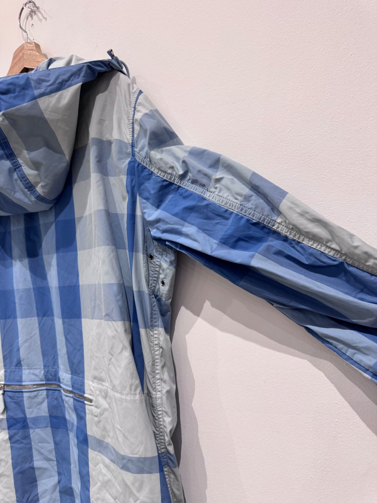 Burberry Burberry Check Packaway Half-Zip Hooded Jacket Blue Size US S / EU 44-46 / 1 - 4 Thumbnail