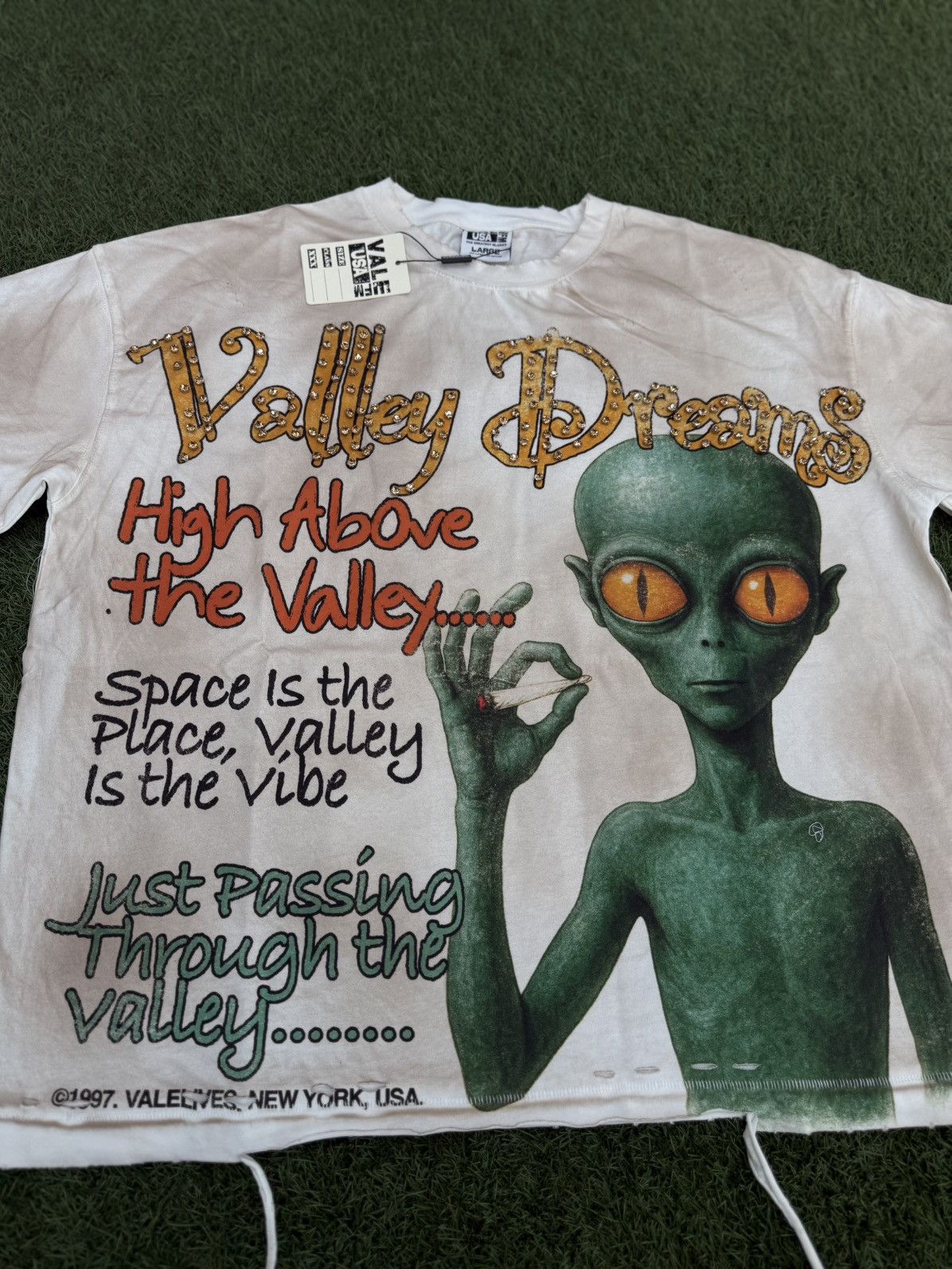 Vale Valley Dreams Aliens Tee Size Large (NEW) Size US L / EU 52-54 / 3 - 4 Thumbnail
