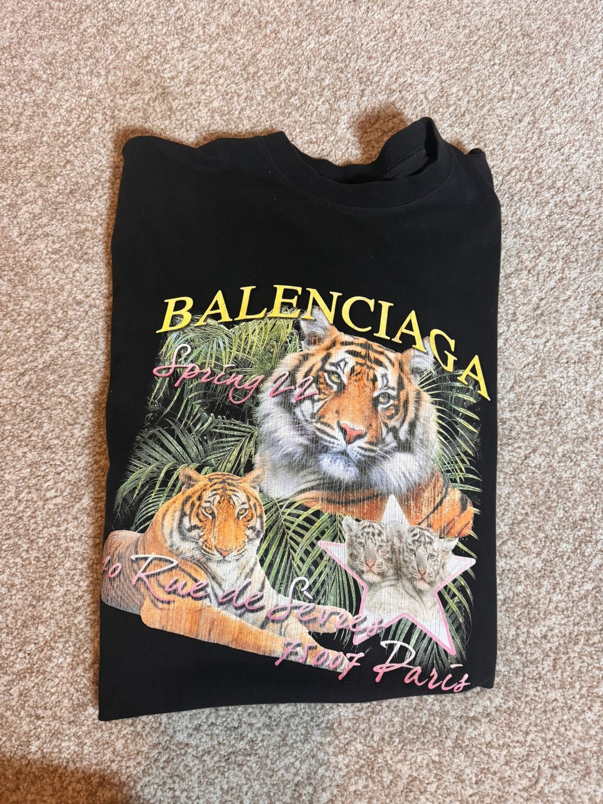 Kenzo sweatshirt with emboried tiger