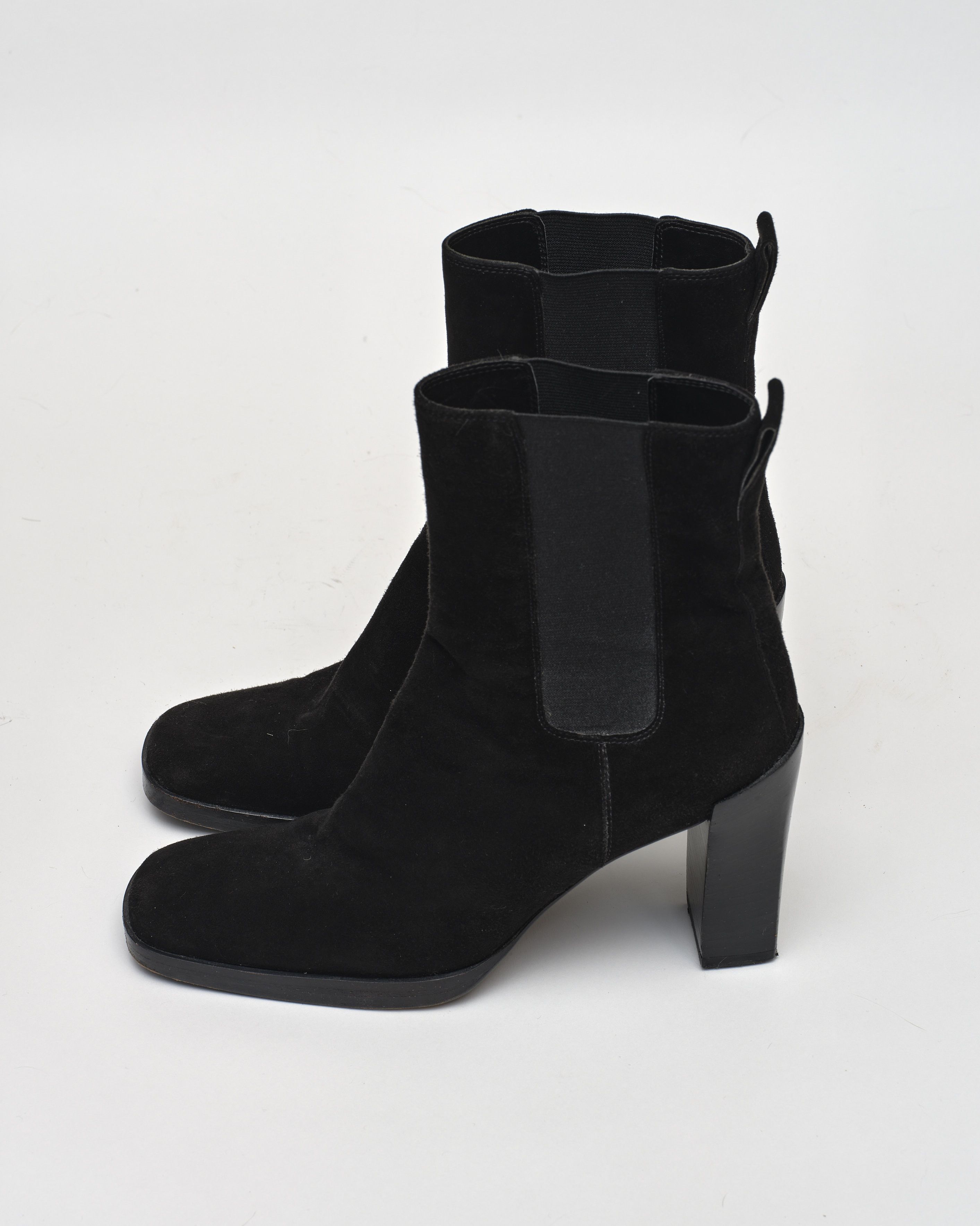 Gucci Gucci suede boots Size US 7.5 / IT 37.5 - 2 Thumbnail
