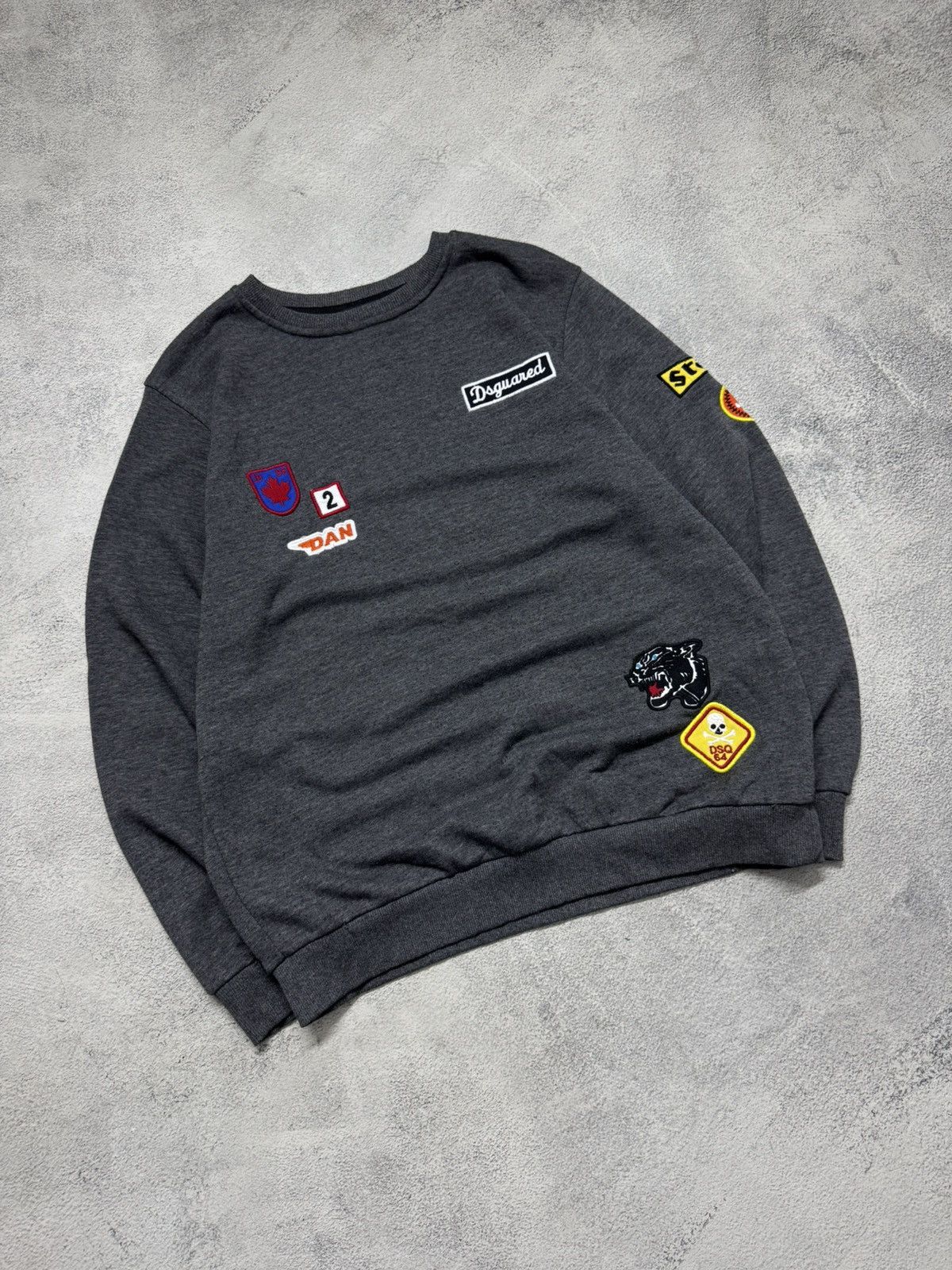 Dsquared2 Vintage Dsquared2 Sweatshirt Crewneck Patches Design Size US XL / EU 56 / 4 - 4 Thumbnail