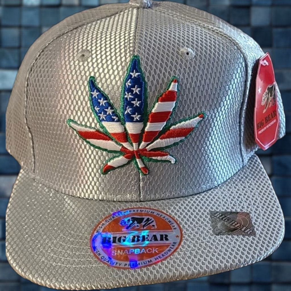 Vintage VINTAGE Big Bear Marijuana Leaf American Flag USA Go Green Baseball Cap Mens Adjustable Cotton Gray 90s Size ONE SIZE - 1 Thumbnail