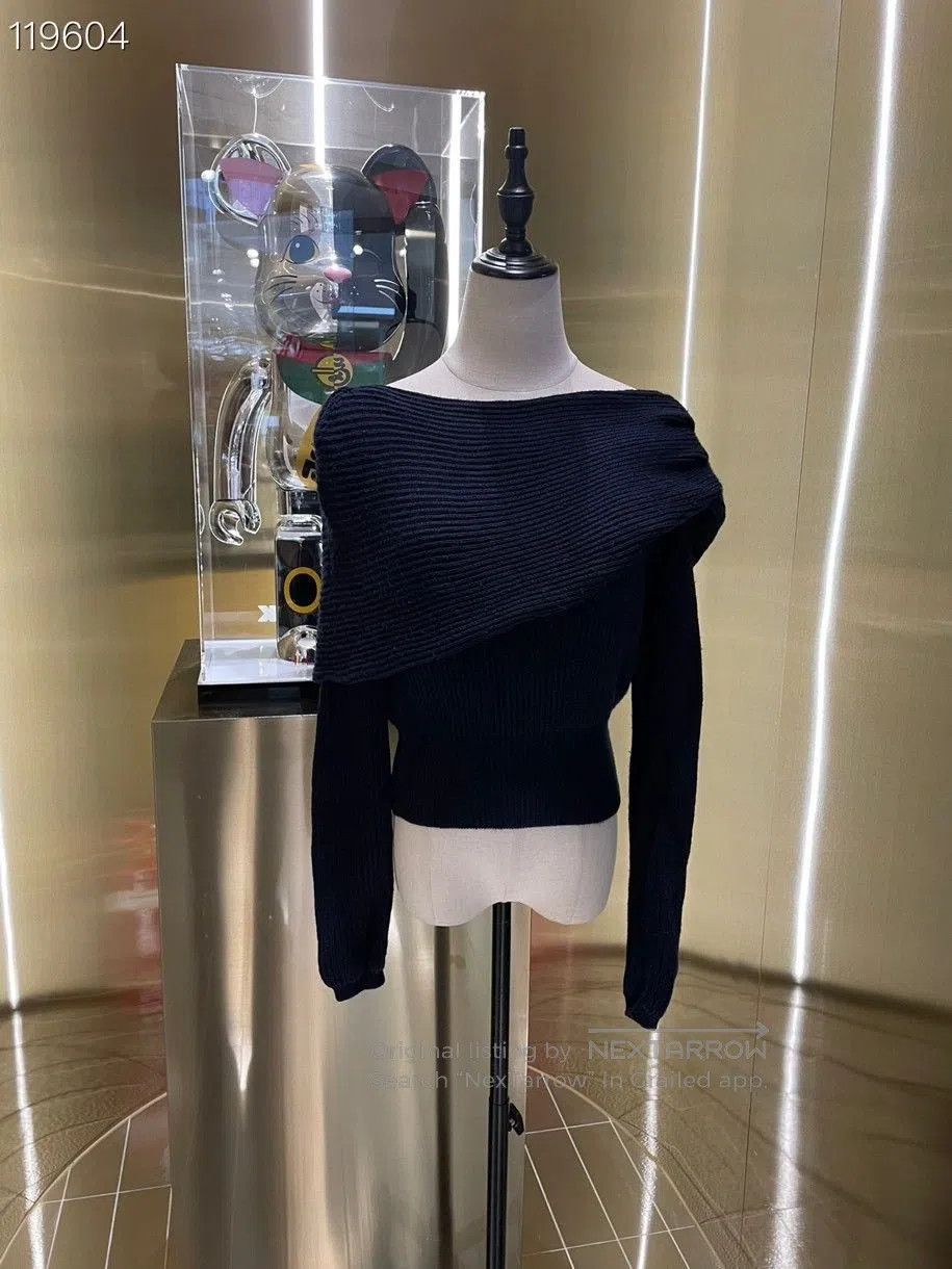 Dior Dior Irregular Back Knit Sweater. Size M / US 6-8 / IT 42-44 - 1 Thumbnail