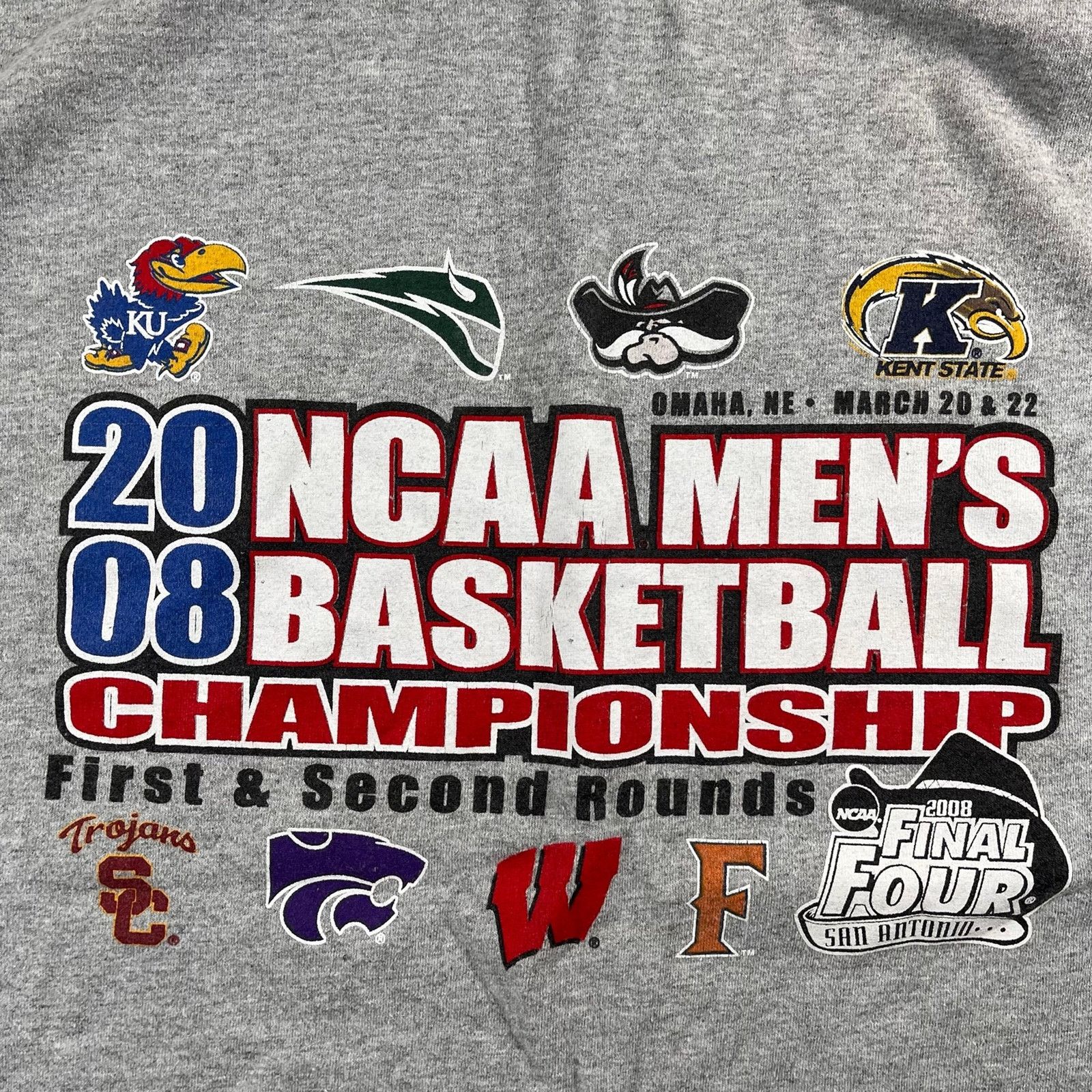 Champion Y2K, March, madness T-shirt Size US XL / EU 56 / 4 - 3 Thumbnail