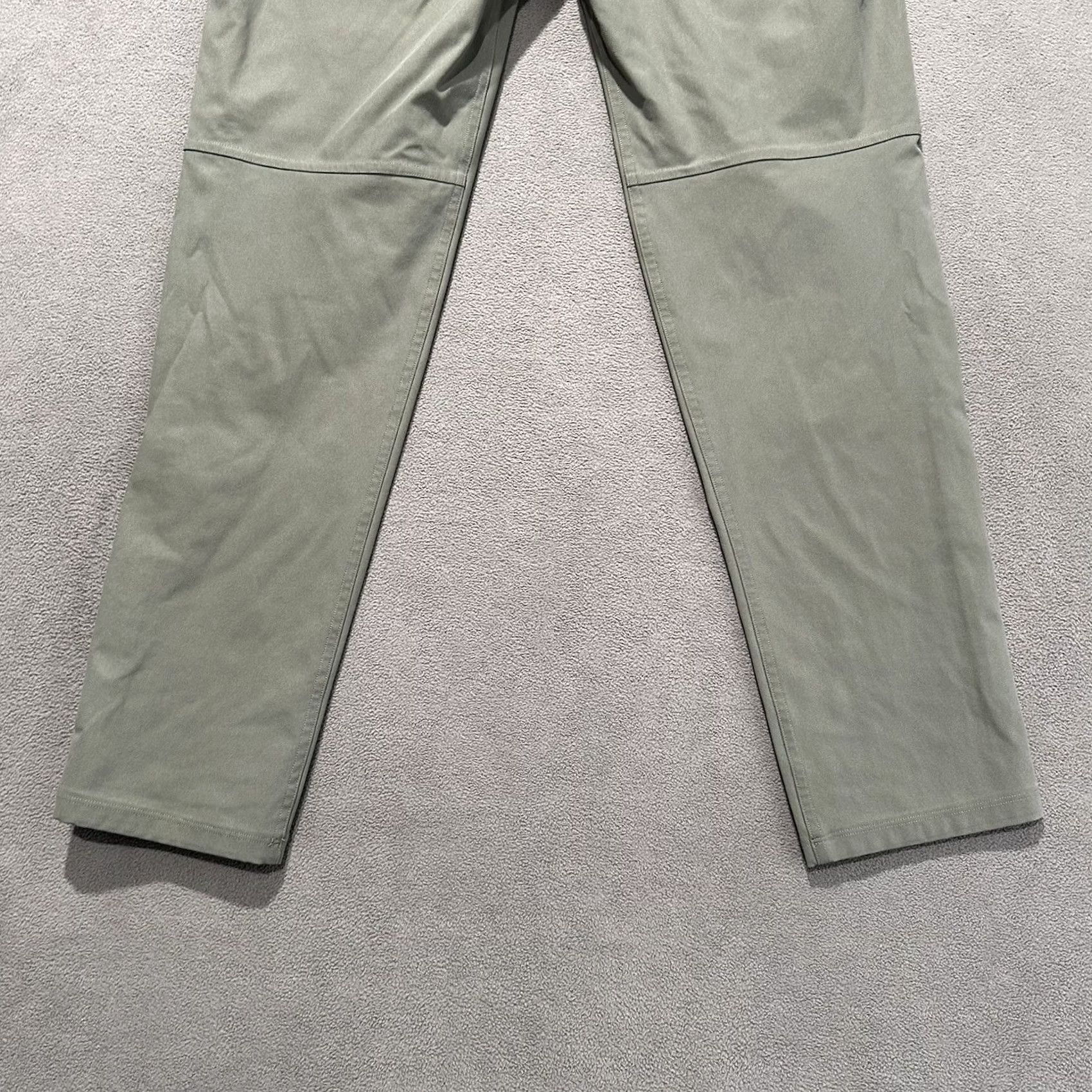 Lululemon Lululemon ABC Pants Mens 31 Green Slim Performance Warpstreme Chino LM5972S READ Size US 31 - 6 Thumbnail