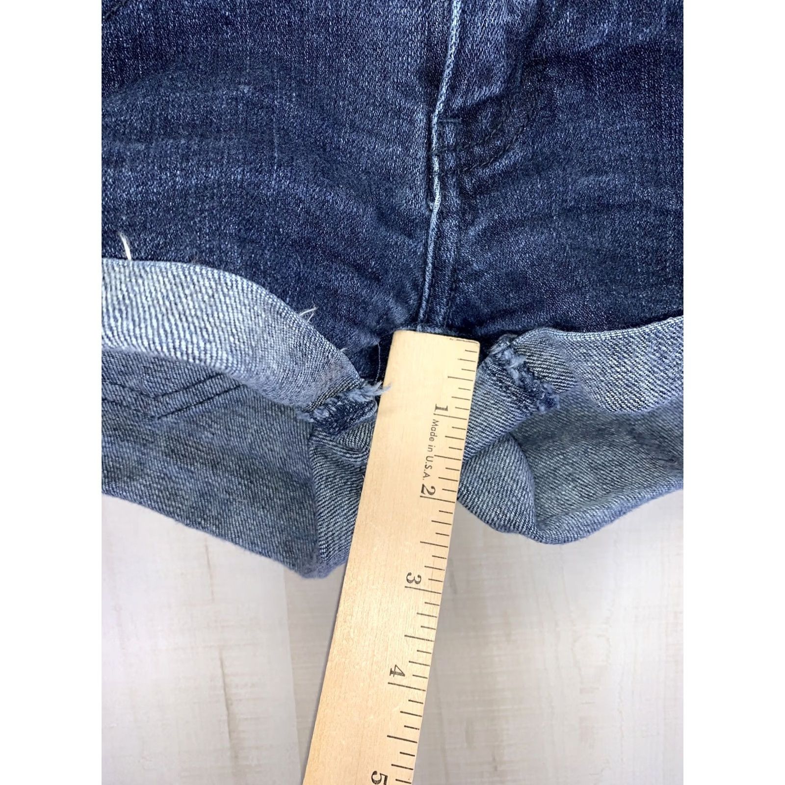 American Eagle Outfitters American Eagle Outfitters Stretch Denim Jean Short Shorts Womens Sz 2-6313 Blue Casual, Travel Style Shorts Womens 2 Regular Size XS? Size 26" / US 2 / IT 38 - 4 Thumbnail