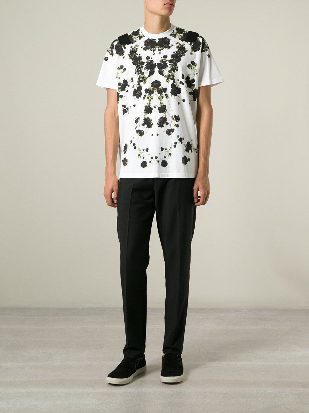 Givenchy White Baby's Breath Banded Shoulders Oversized T-Shirt Size US S / EU 44-46 / 1 - 3 Thumbnail