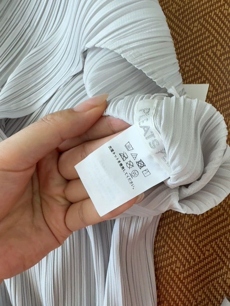 Issey Miyake Issey Miyake size:3 Light grey dress Size XS / US 0-2 / IT 36-38 - 3 Thumbnail