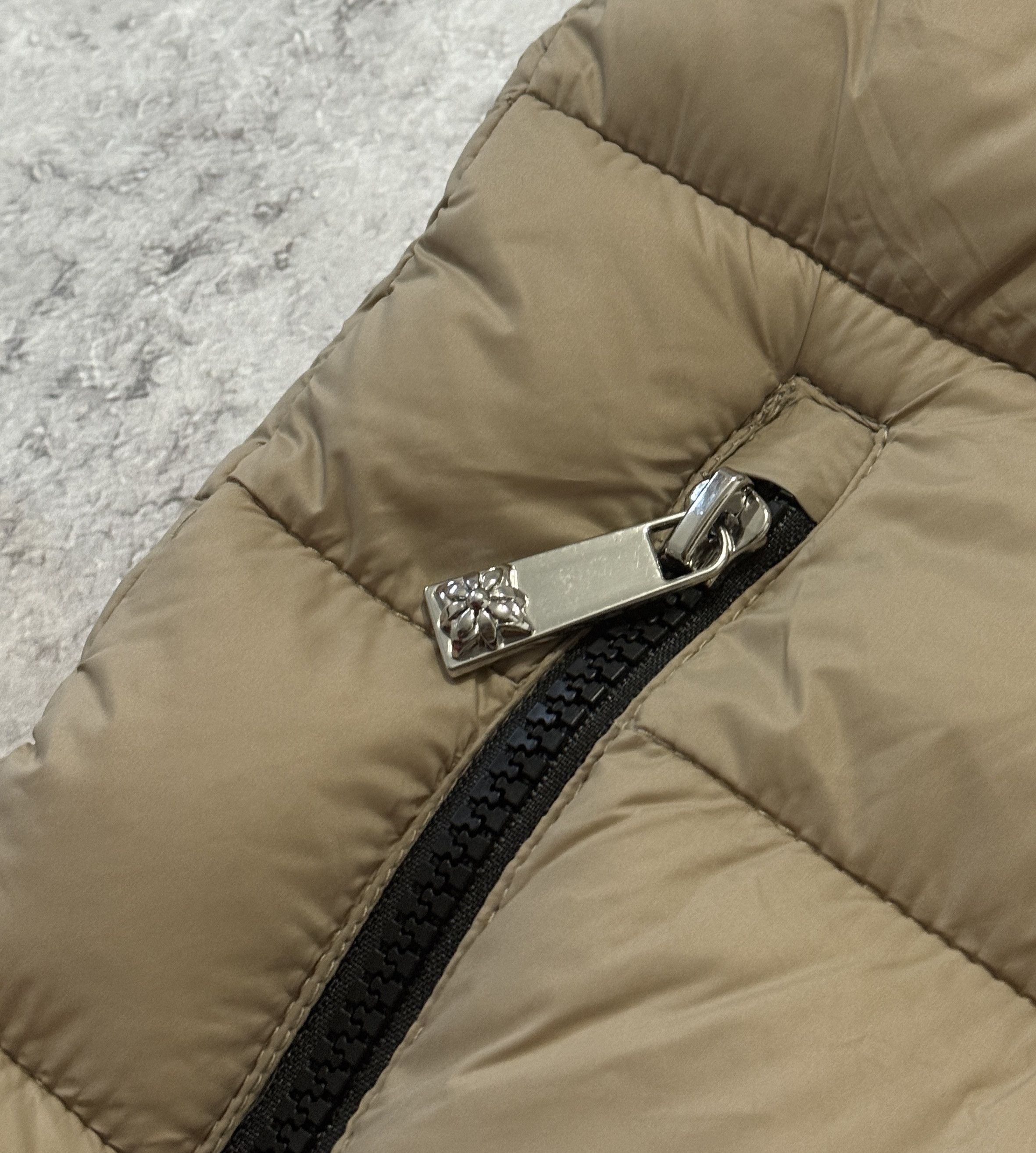 John Richmond John Richmond PADDED JACKET VEST GILET SAND SIZE 52 Size US L / EU 52-54 / 3 - 4 Thumbnail