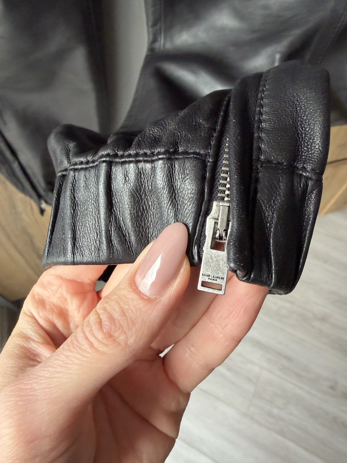 Saint Laurent Paris Saint Laurent Paris Black Leather Jogger Trousers Size 25" / US 0 / IT 36 - 4 Thumbnail