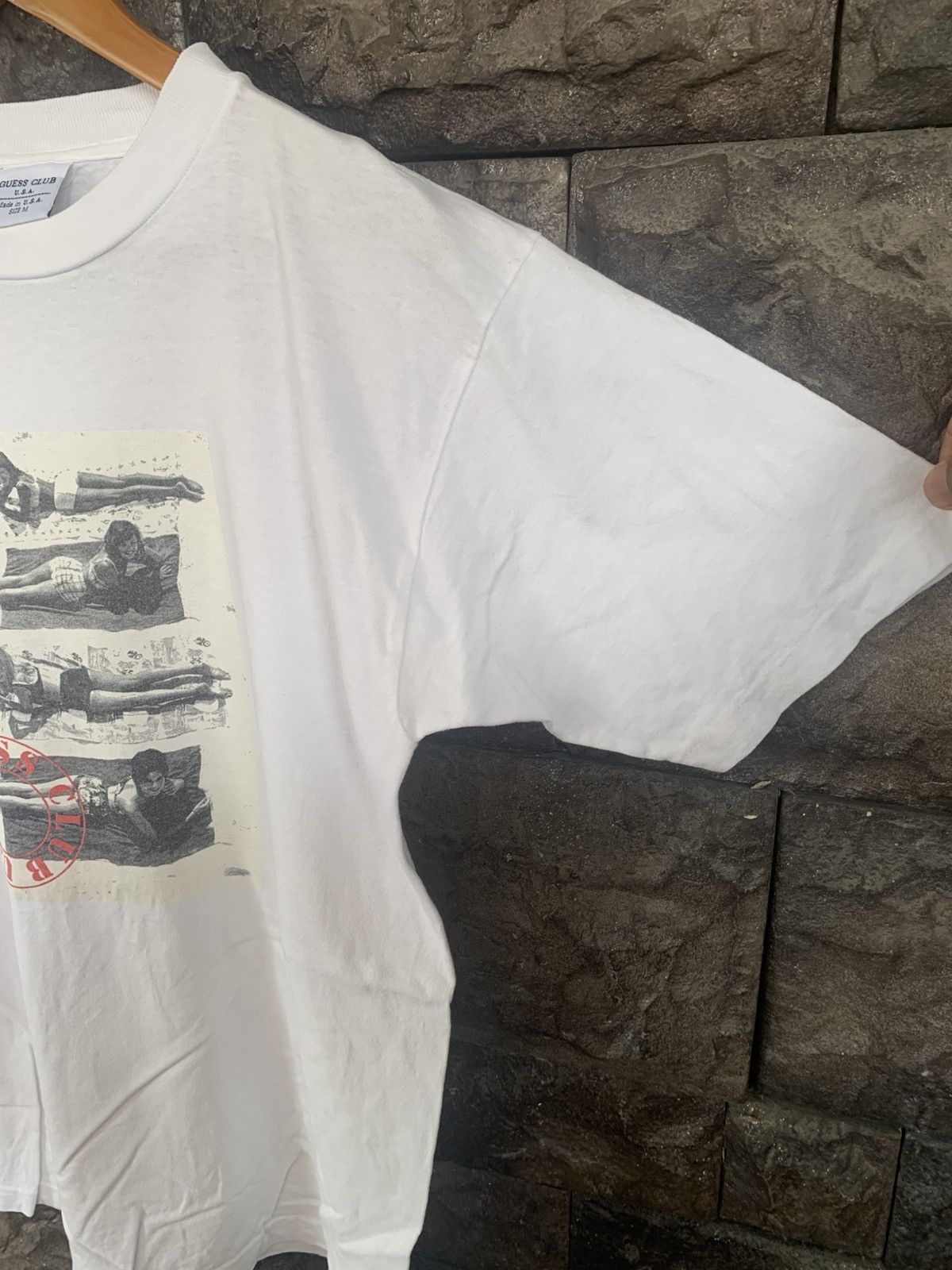 Guess × Vintage Vintage 90s Guess Club Photo Print / Magazine Cover T shirt Size US M / EU 48-50 / 2 - 3 Thumbnail