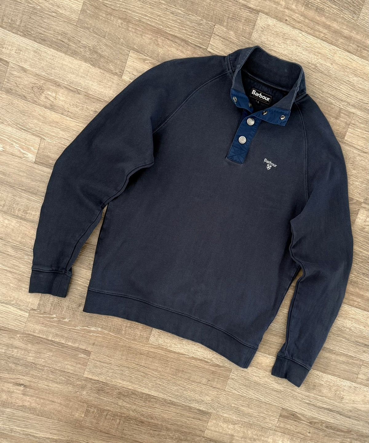 Barbour Vintage Barbour England Navy Pullover 1/4 Rare Sweatshirt Size US S / EU 44-46 / 1 - 1 Thumbnail
