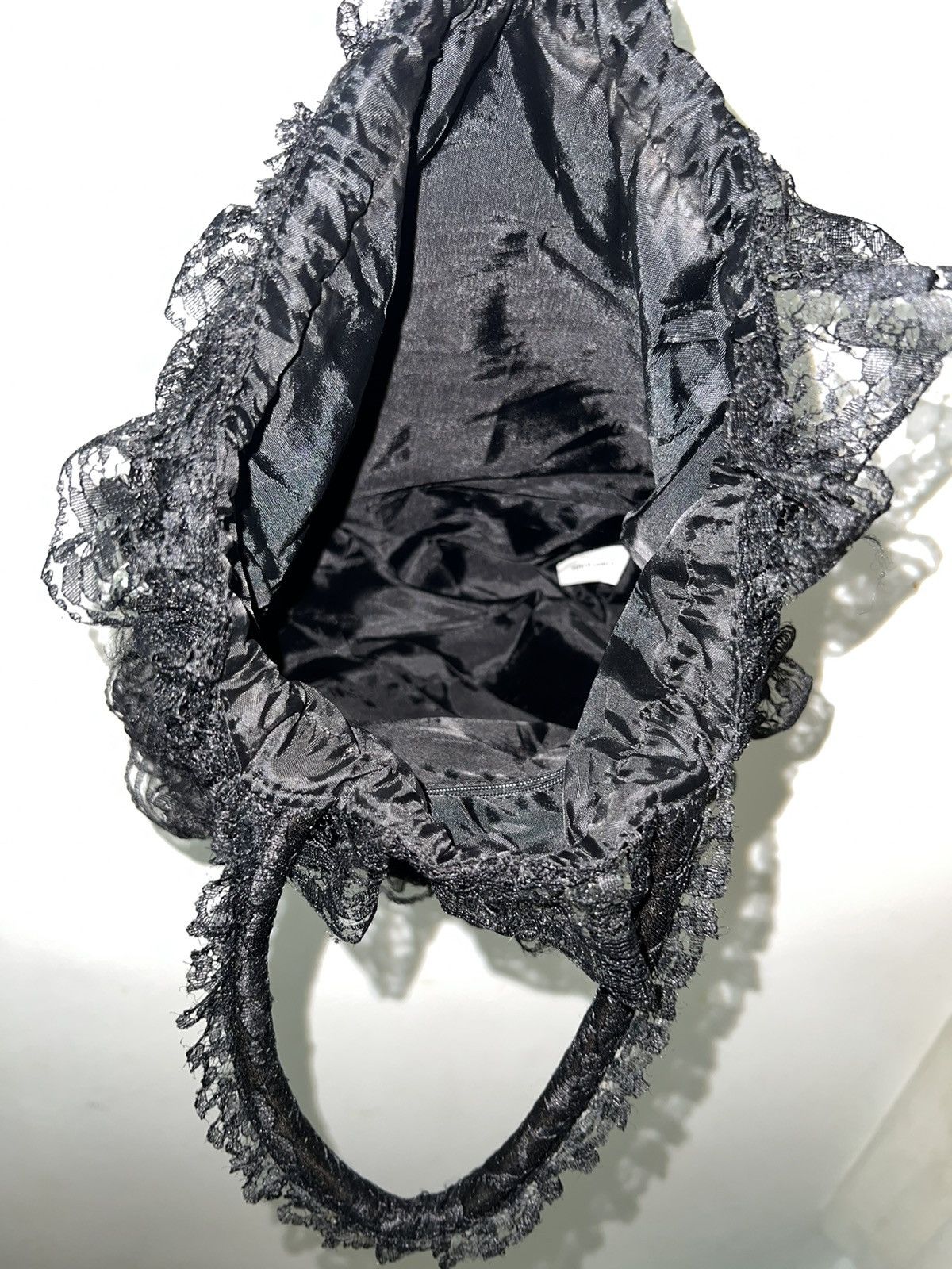 Japanese Brand Japanese gothic lace handle bag 🥀🖤 Size ONE SIZE - 9 Thumbnail