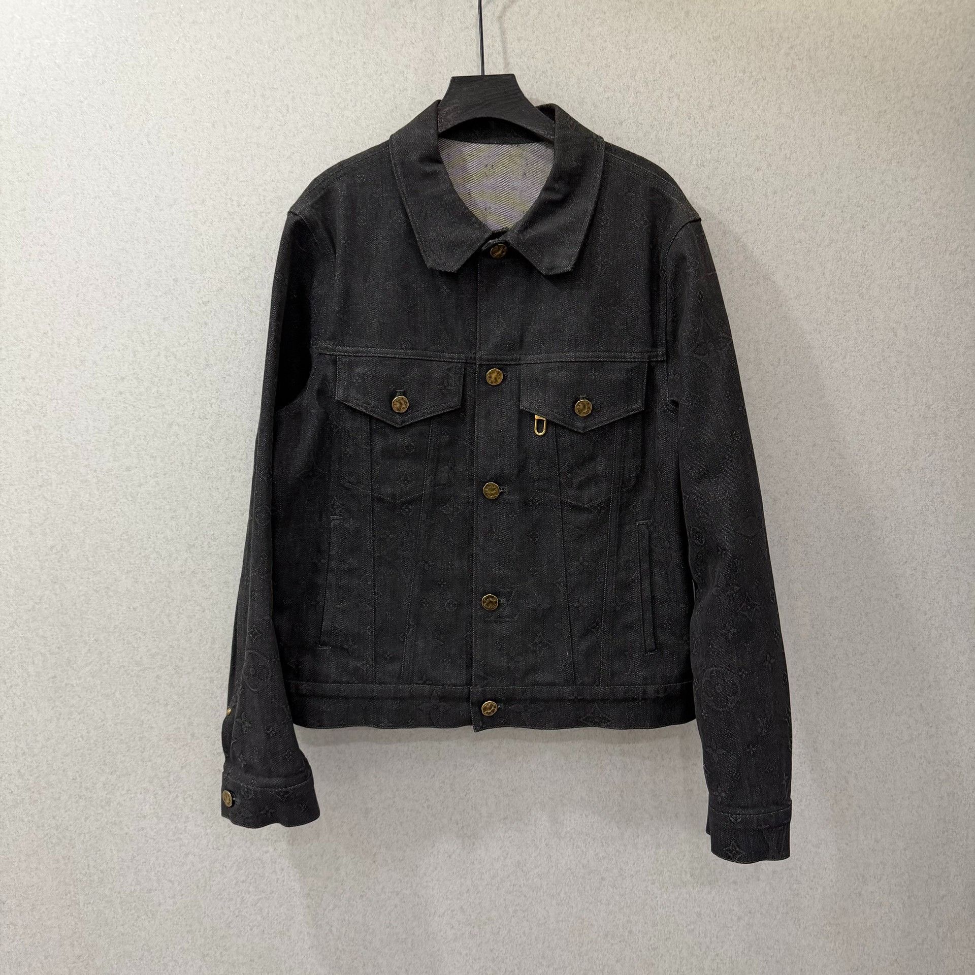 Louis Vuitton Louis Vuitton Denim Light Jacket l Men Size US L / EU 52-54 / 3 - 1 Thumbnail