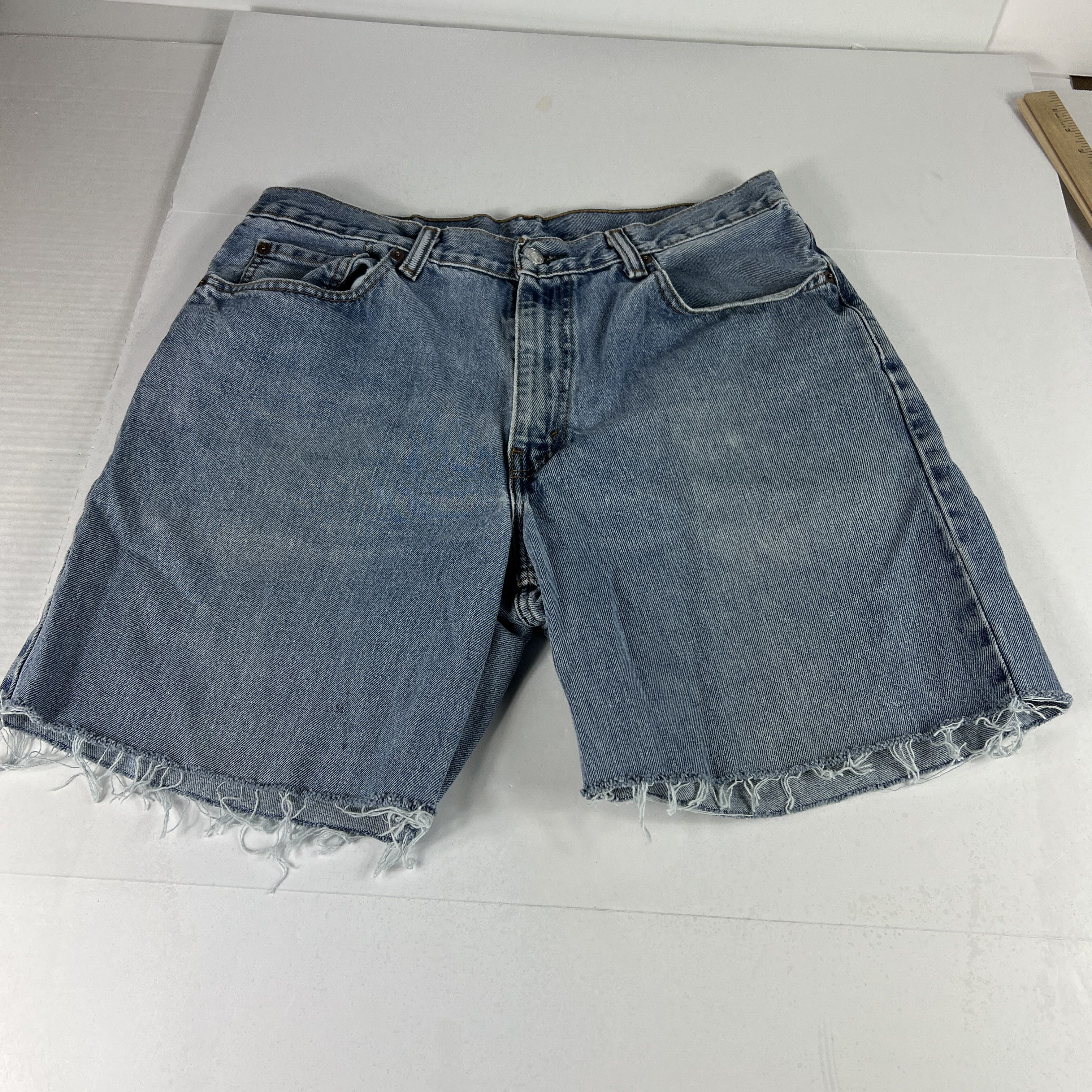Levi's Levi's Jean Short 560 Loose Faded Cut Off Cotton Denim Jorts Size US 34 / EU 50 - 1 Thumbnail