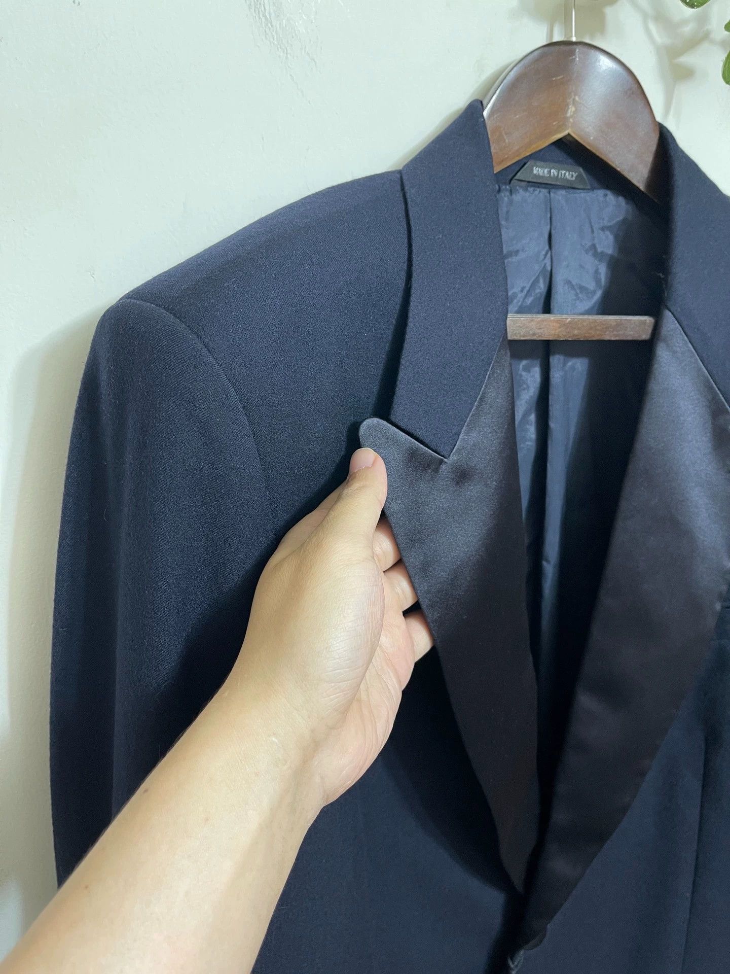Giorgio Armani Giorgio Armani 100% Wool Navy Loose Suit 50 EU New with Tags Size 50R - 3 Thumbnail