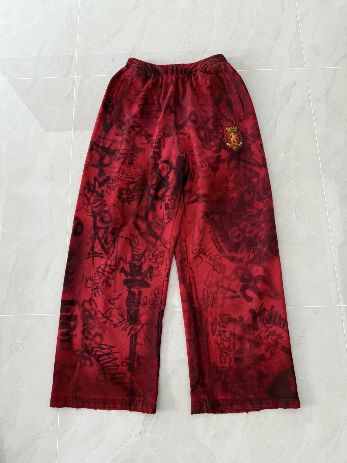 Balenciaga Balenciaga SS23 Red Skater Graffiti Sweatpants Sz.M Size US 34 / EU 50 - 1 Thumbnail
