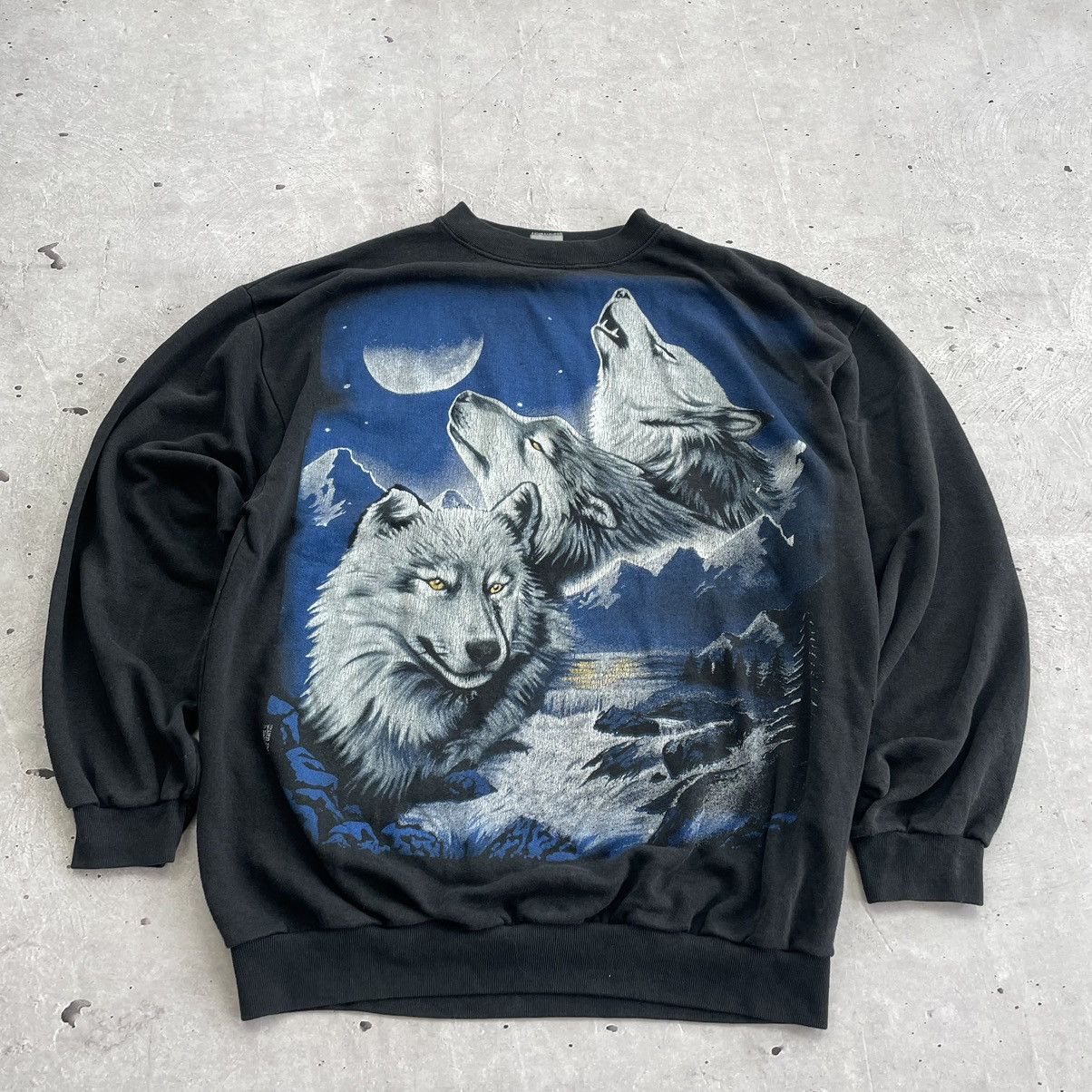 Other × Vintage Vintage 90’s Wolf All over print Sweatshirt y2k Size US L / EU 52-54 / 3 - 2 Thumbnail