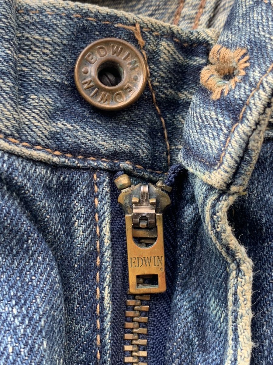 Le Grande Bleu (L.G.B.) Distressed Edwin 505z selvedge denim. Size US 32 / EU 48 - 12 Thumbnail
