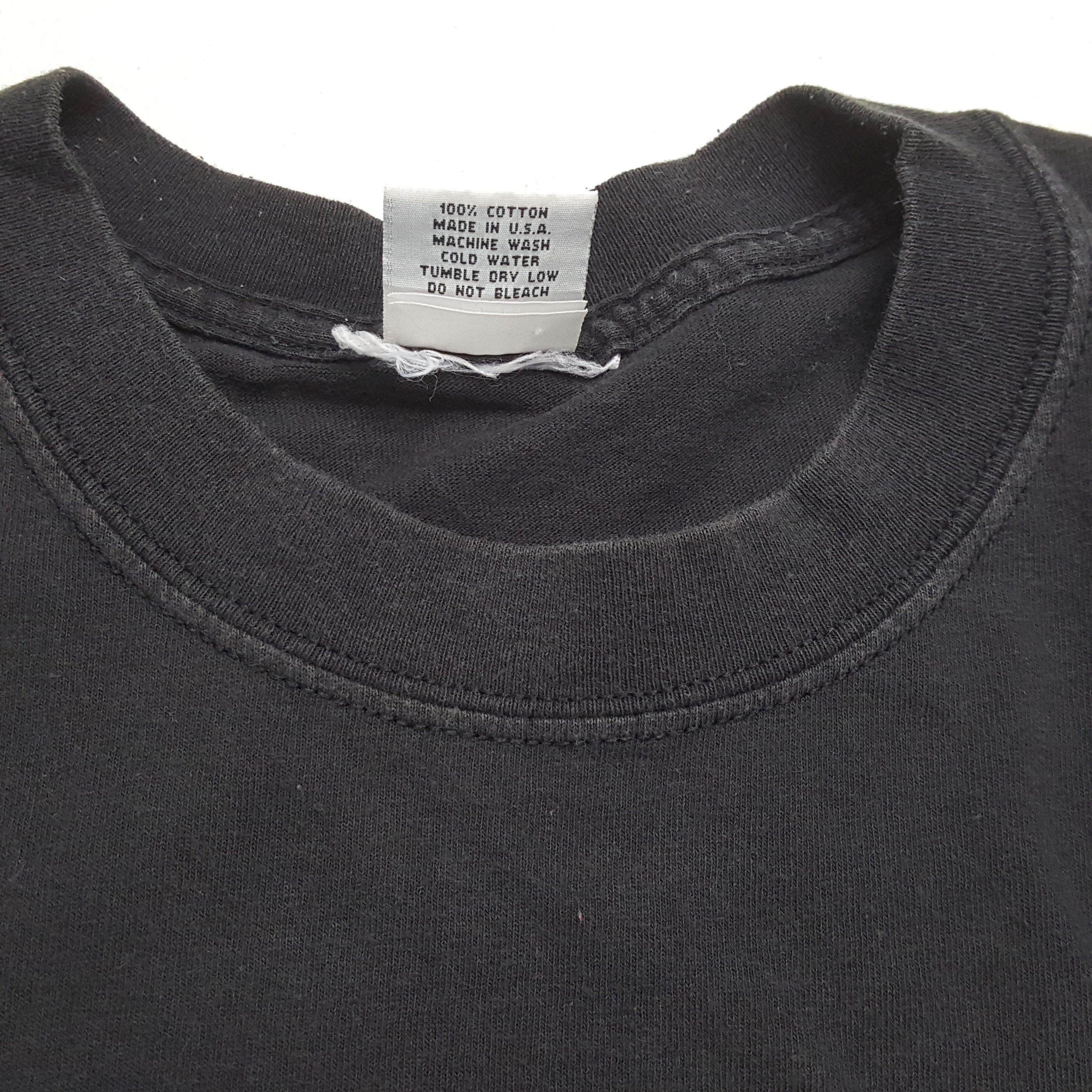 Keith Haring × Vintage KEITH HARING Pop Shop Center Design Streetwear Tshirt Size US L / EU 52-54 / 3 - 7 Thumbnail