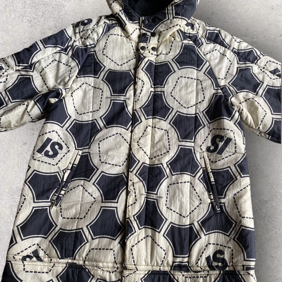 Issey Miyake × Tsumori Chisato × Vintage Vintage IS Sport Chisato Design Soccer Club Nylon Reversible Size US M / EU 48-50 / 2 - 5 Thumbnail