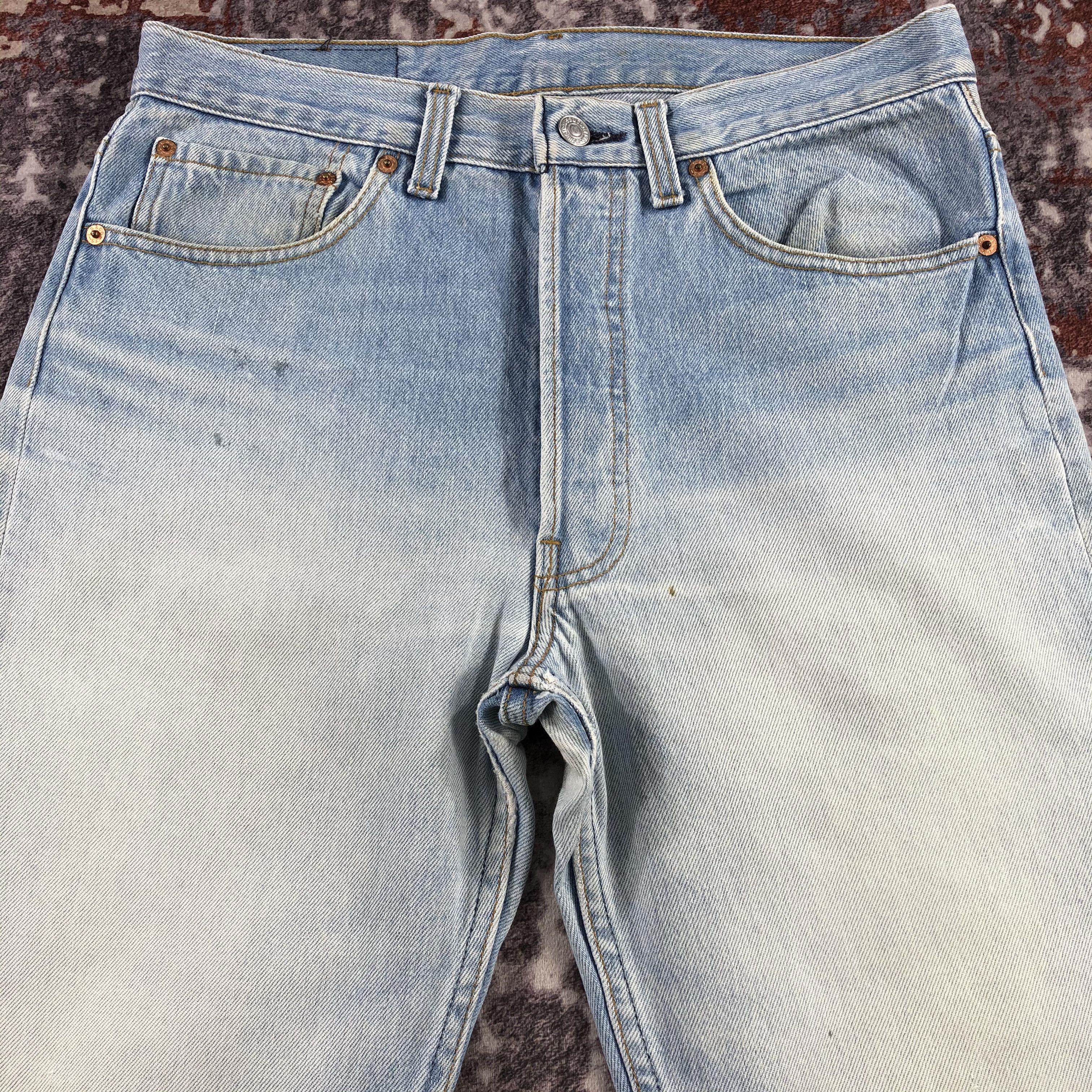 Levi's 90s Vintage Light Wash Levis 501 Jeans-JM2773 Size US 31 - 3 Thumbnail