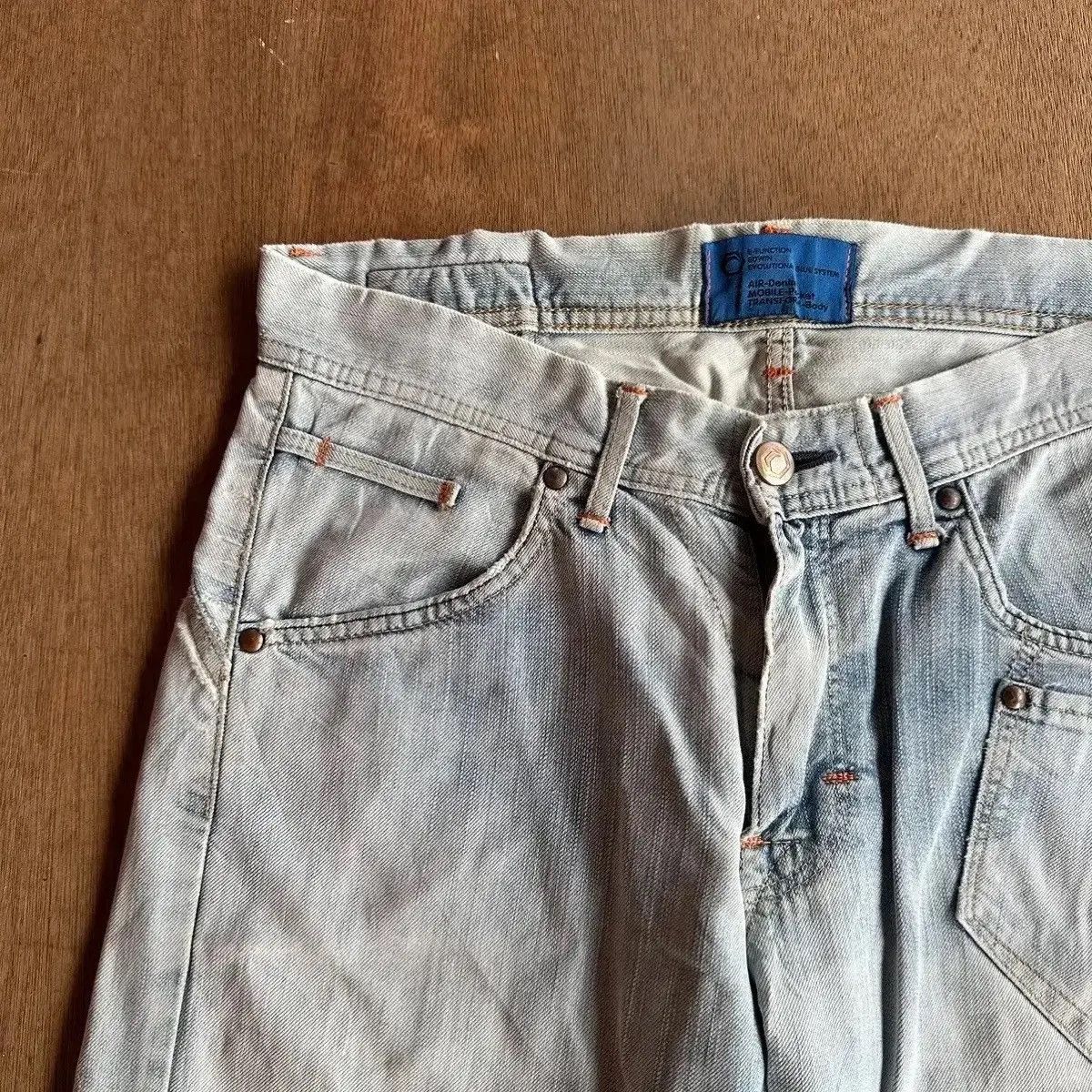 Vintage DISTRESSED DENIM VTG EDWIN JAPAN TWIST LEG LIGHTWASH BAGGY Size US 33 - 4 Thumbnail