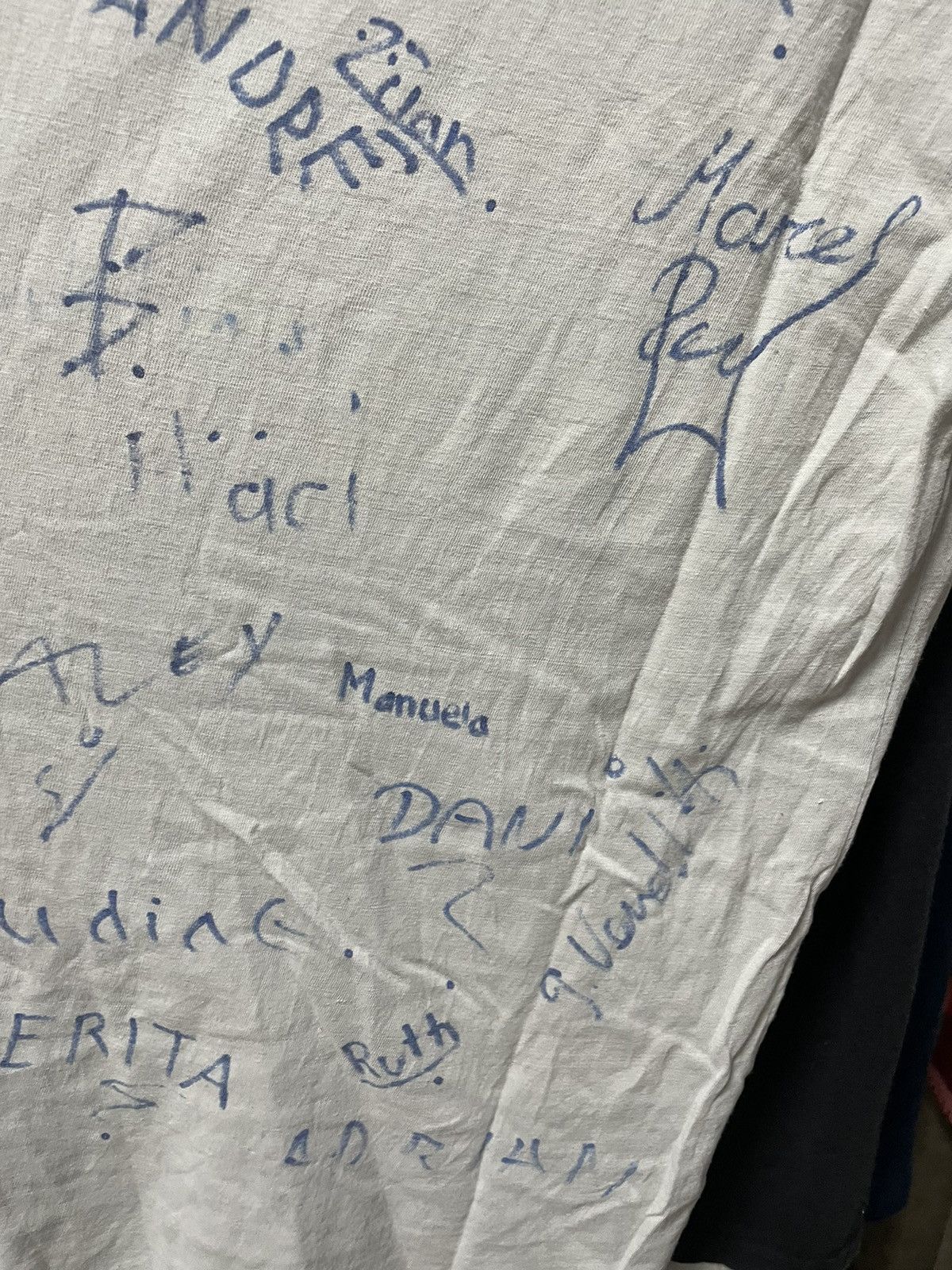 Vintage Vintage 90s Asterix & Obelix Cartoon Tee Signed Rare Y2K Size US L / EU 52-54 / 3 - 10 Thumbnail
