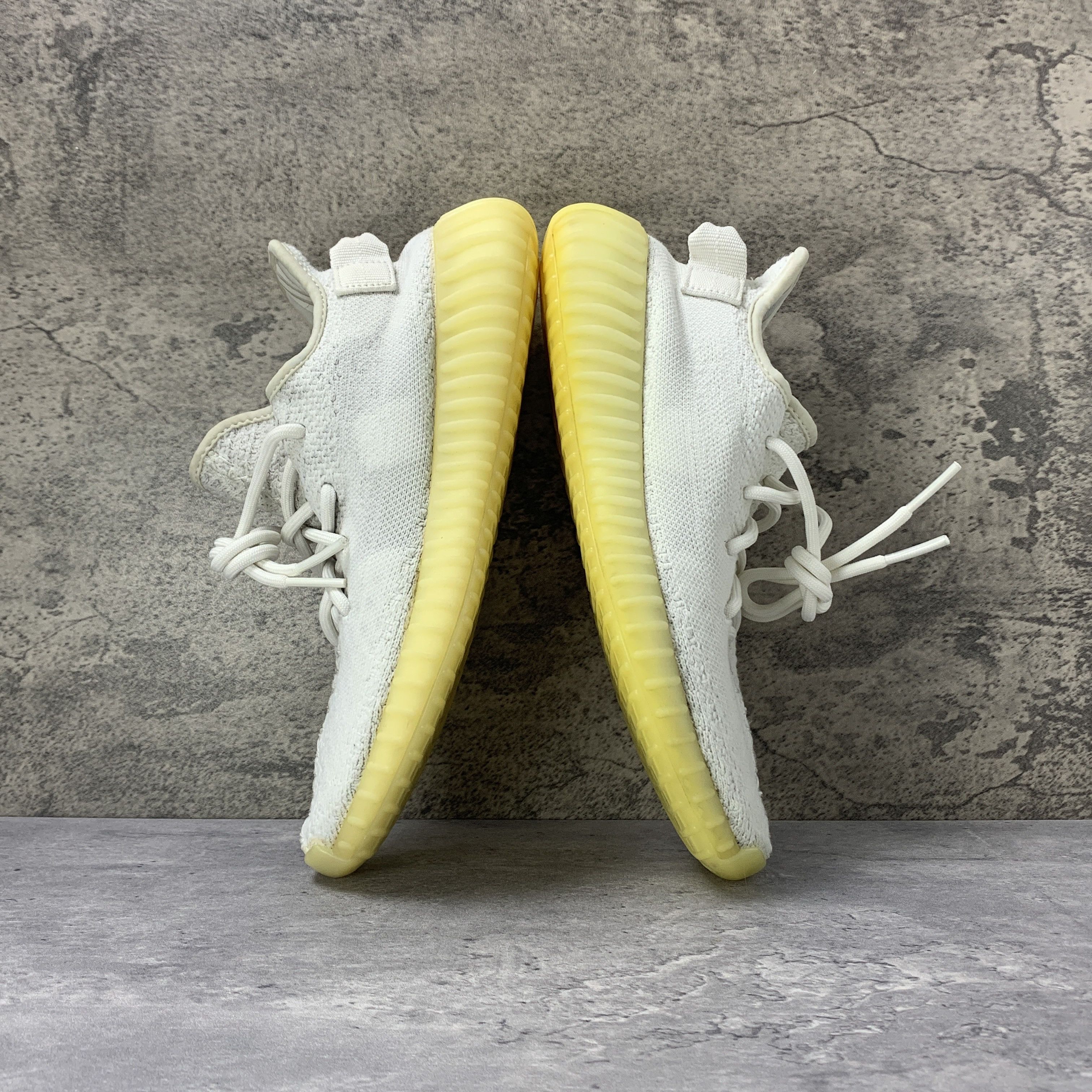 Adidas × Yeezy Adidas Yeezy Boost 350 V2 Cream/Triple White CP9366 Size US 6 / EU 39 - 3 Thumbnail