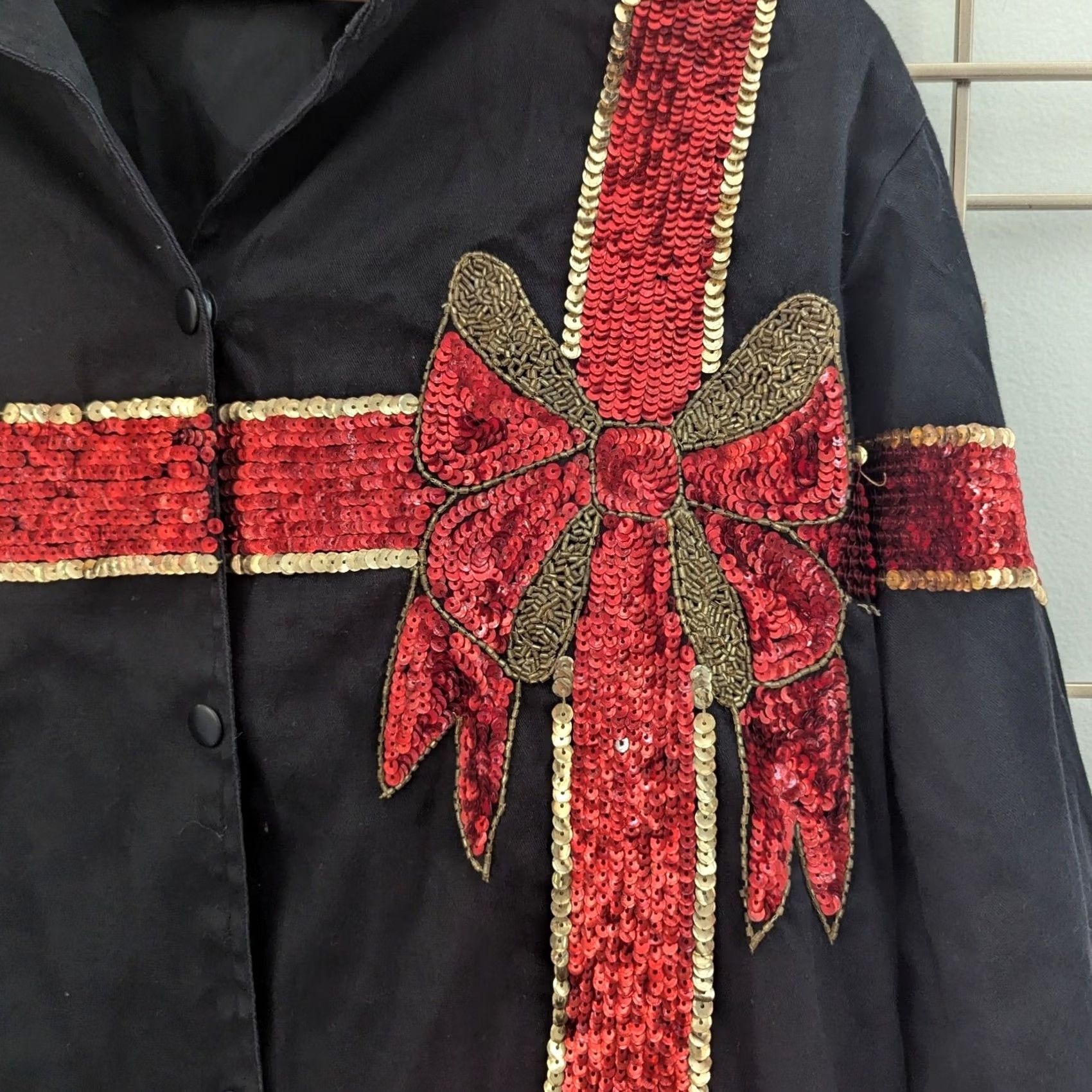 Vintage VINTAGE Miss Morgan Black Sequin Gift Bow Holiday Snap Up Shirt Jacket Womens Sz M Size M / US 6-8 / IT 42-44 - 2 Thumbnail