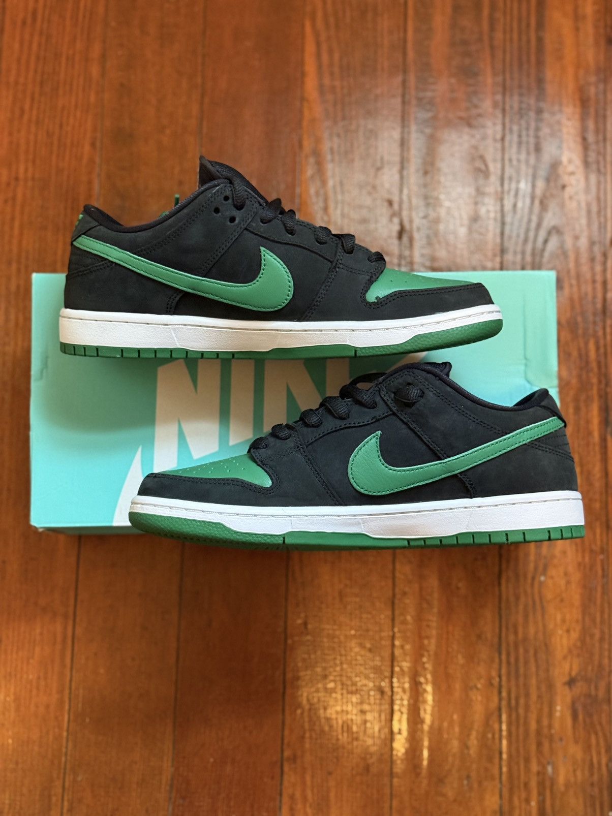 Nike Nike Dunk Low Pro SB Pine Green Size US 9 / EU 42 - 4 Thumbnail