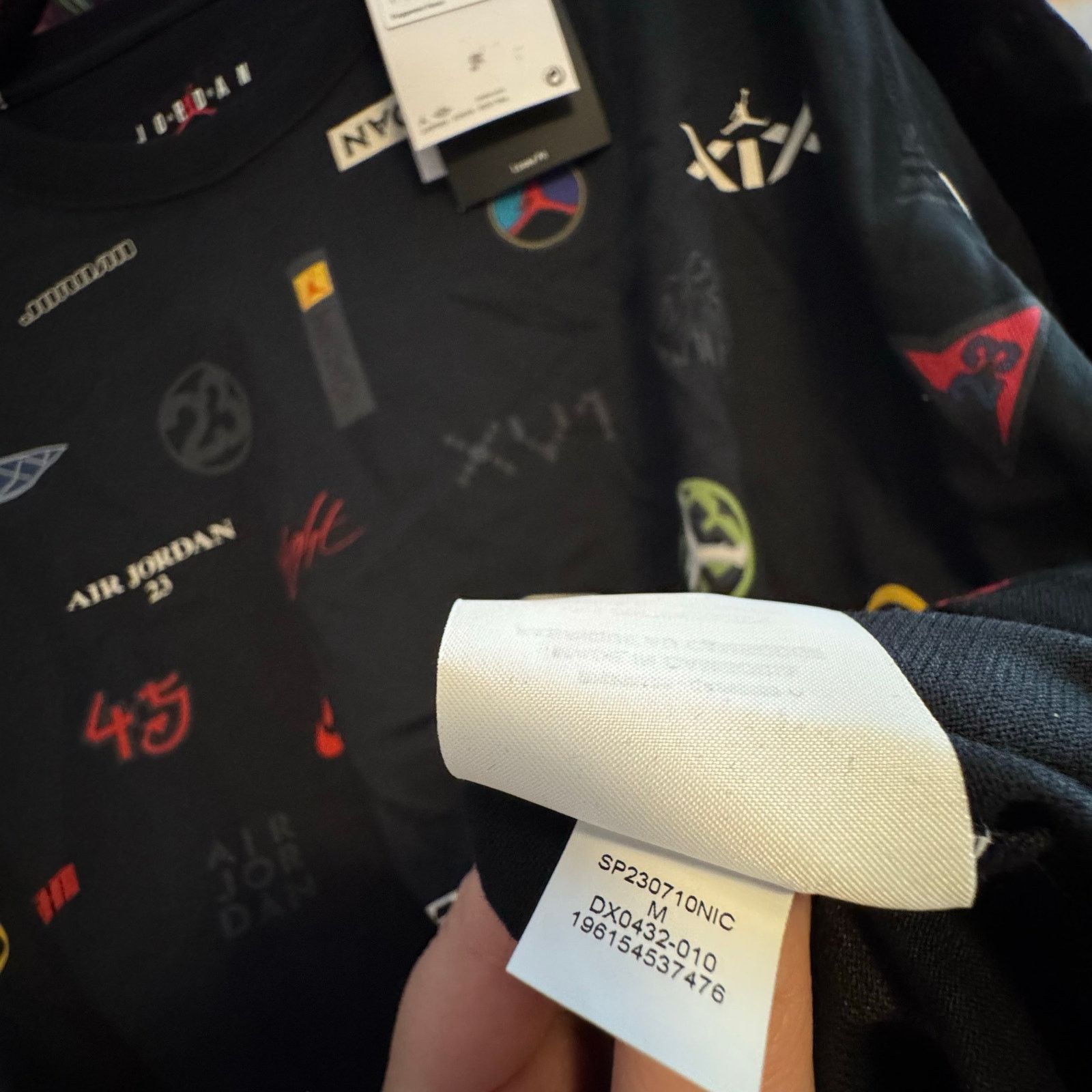 Jordan Brand •NWT• Women’s Jordan Flight Logo Tee Black • Size Medium Size US M / EU 48-50 / 2 - 11 Thumbnail