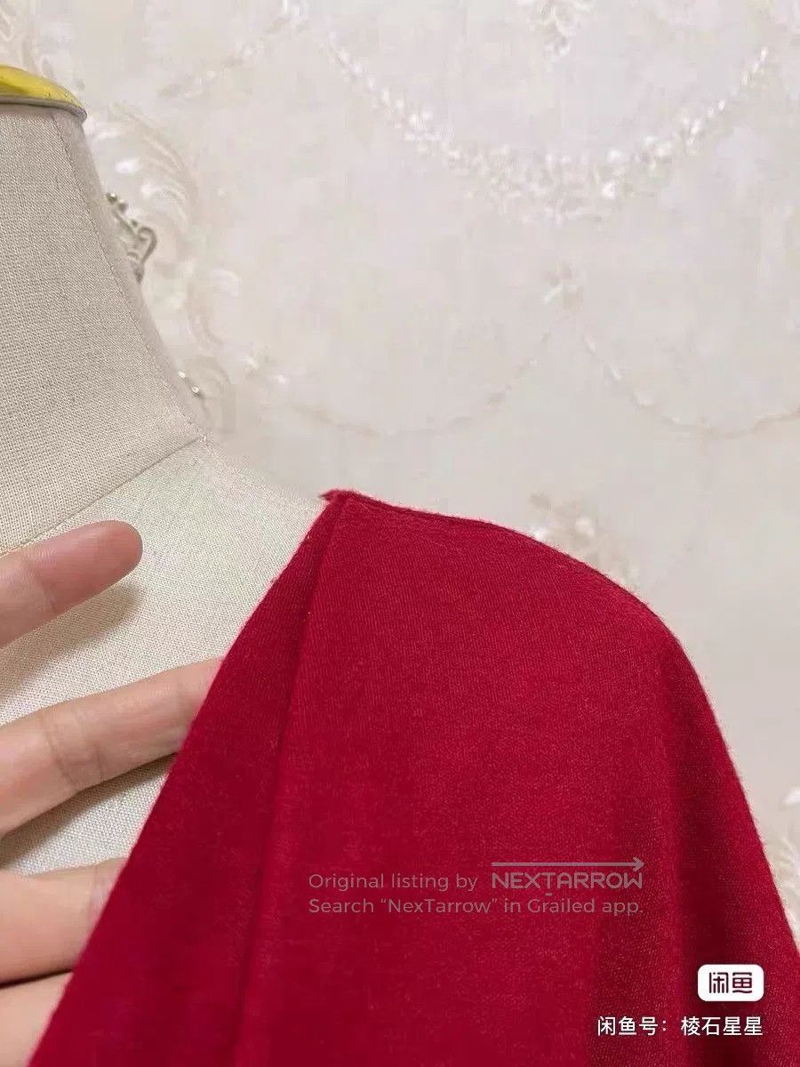 Gucci Gucci Red Wool V-Neck Dress. Size M / US 6-8 / IT 42-44 - 5 Thumbnail