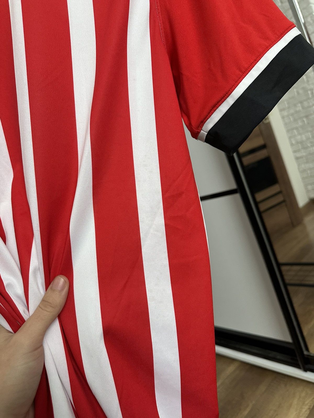Under Armour 2016/2017 FC Southampton Under Armour Soccer Jersey T-Shirt Size US L / EU 52-54 / 3 - 17 Thumbnail