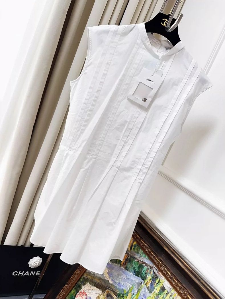 Other Chanel 22p white one-button shirt Size XS / US 0-2 / IT 36-38 - 1 Thumbnail