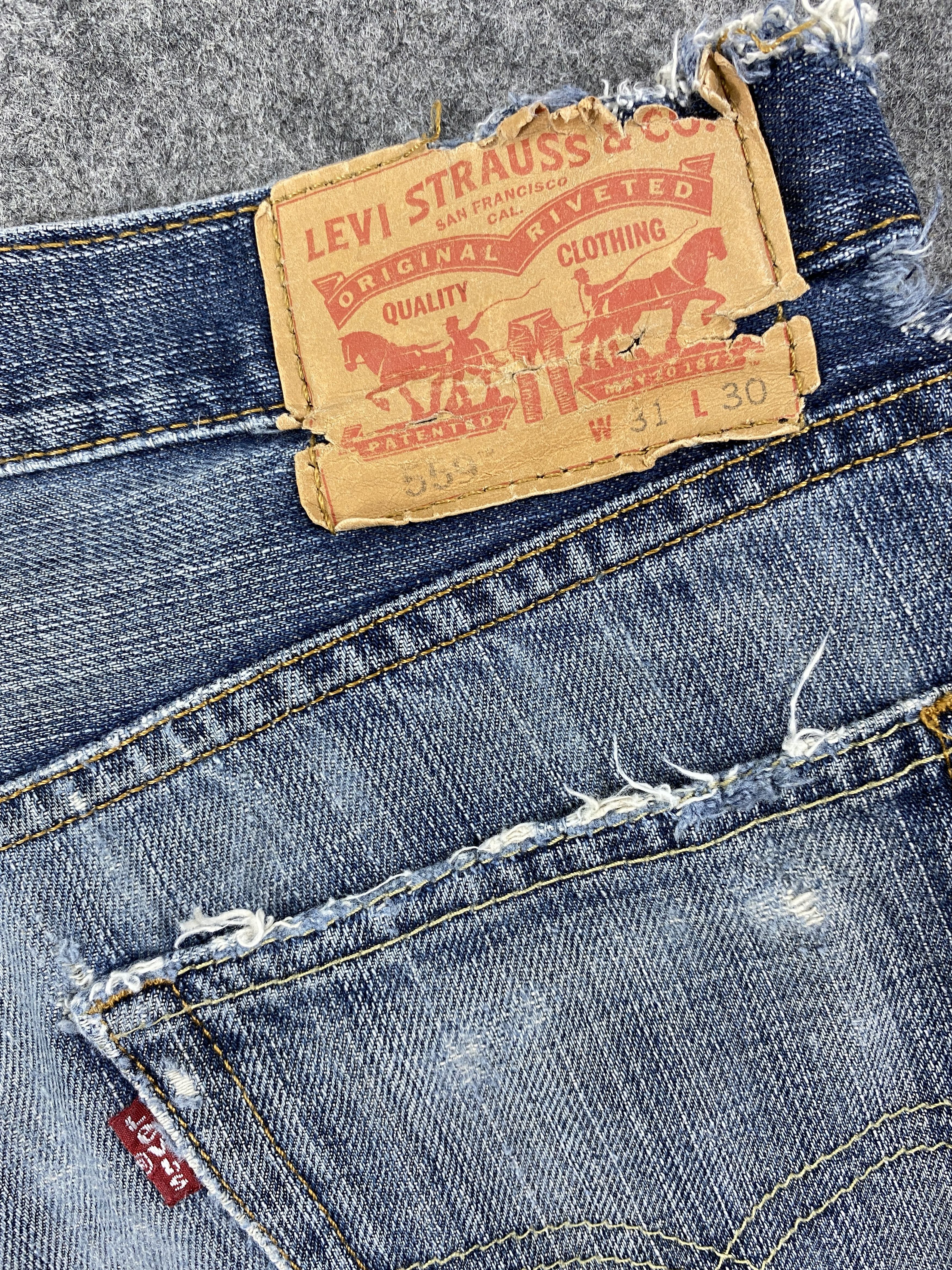 Levi's Distressed Blue Vintage Levi's 559 33x31 Denim -JN1997 Size US 33 - 11 Thumbnail