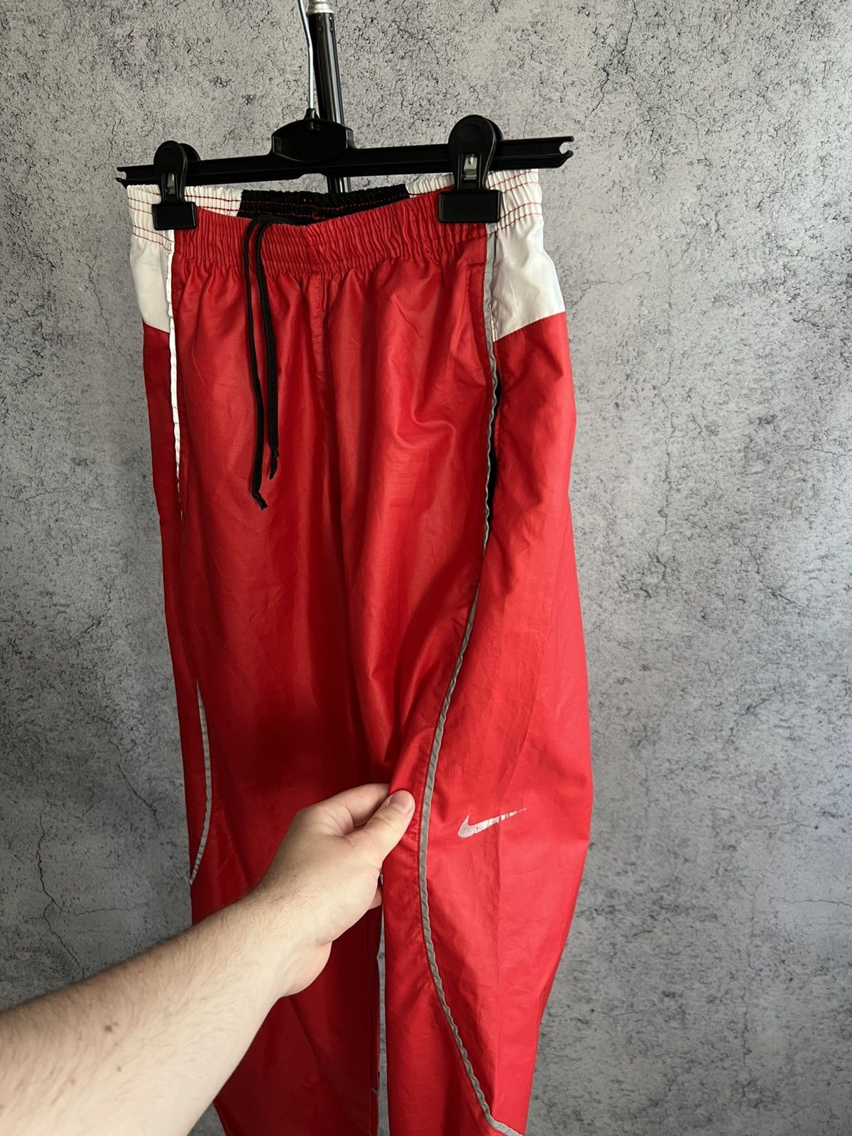 Nike Vintage Nike Y2K Pants 2000s Sportswear Pants Sweatpants Red Size US 32 / EU 48 - 8 Thumbnail