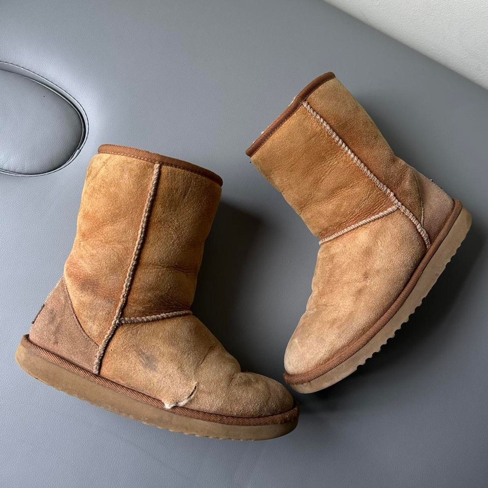 Ugg 2000s UGG Classics Chestnut Winter Fur Lined Boots Size US 7 / IT 37 - 3 Thumbnail