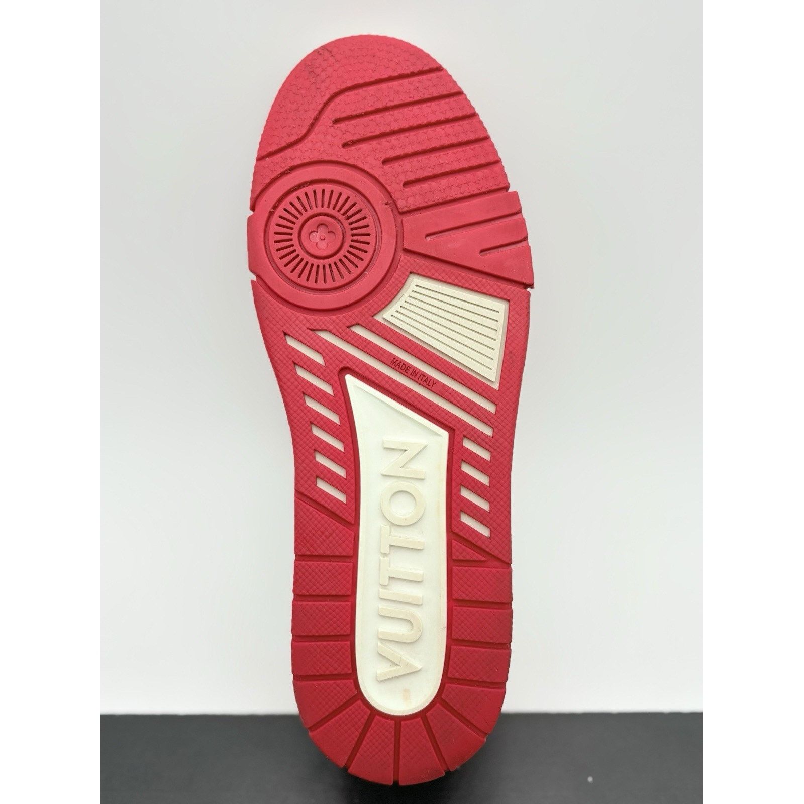 Louis Vuitton (8-8.5 US) Louis Vuitton Trainer ' Red White '| SUPER CLEAN! Size US 8 / EU 41 - 13 Thumbnail